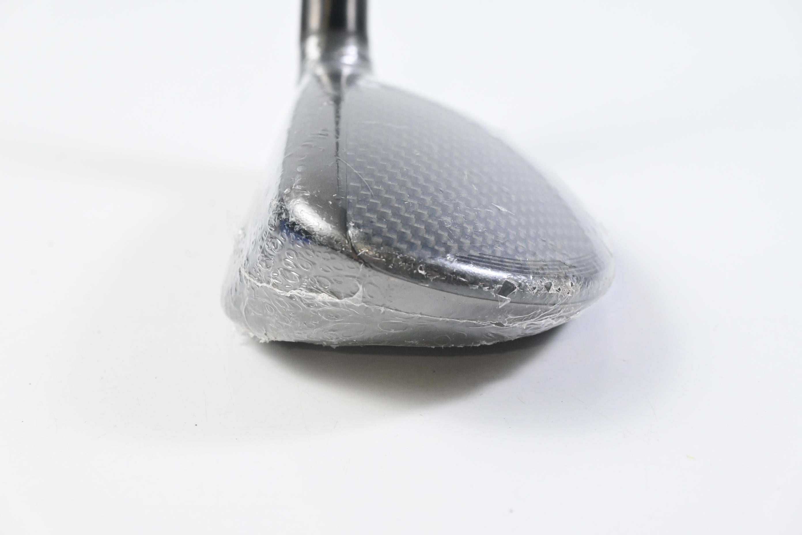 Left Hand Taylormade Qi35 #4 Hybrid / 22 Degree / Regular Flex Fujikura Ventus