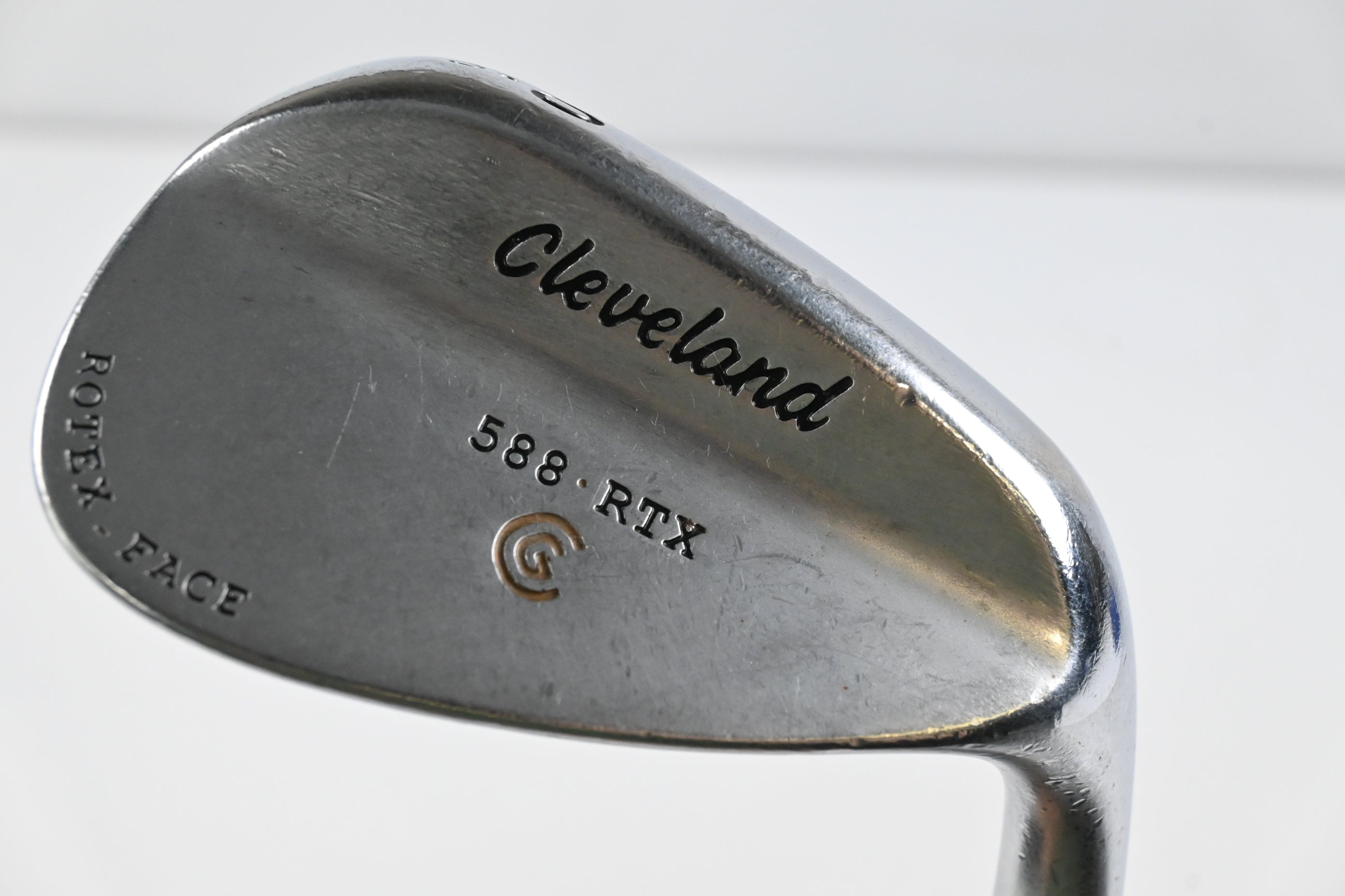 Cleveland 588 RTX Gap Wedge / 50 Degree / Wedge Flex Dynamic Gold Shaft