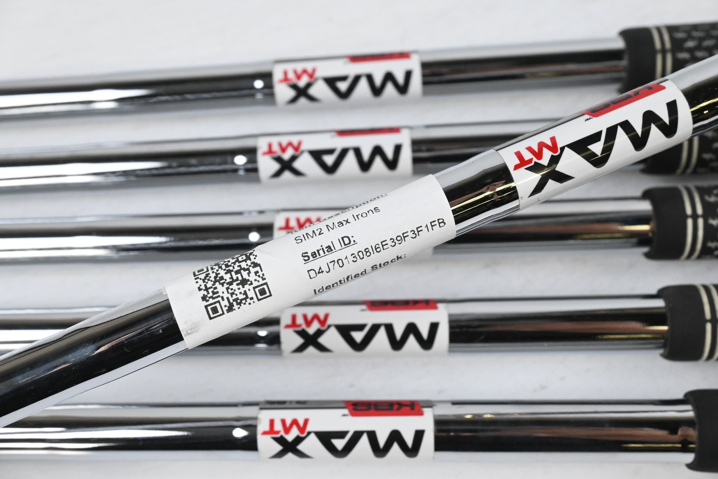 Taylormade SIM2 Max Irons / 5-PW / Regular Flex KBS MAX MT 85 Shafts
