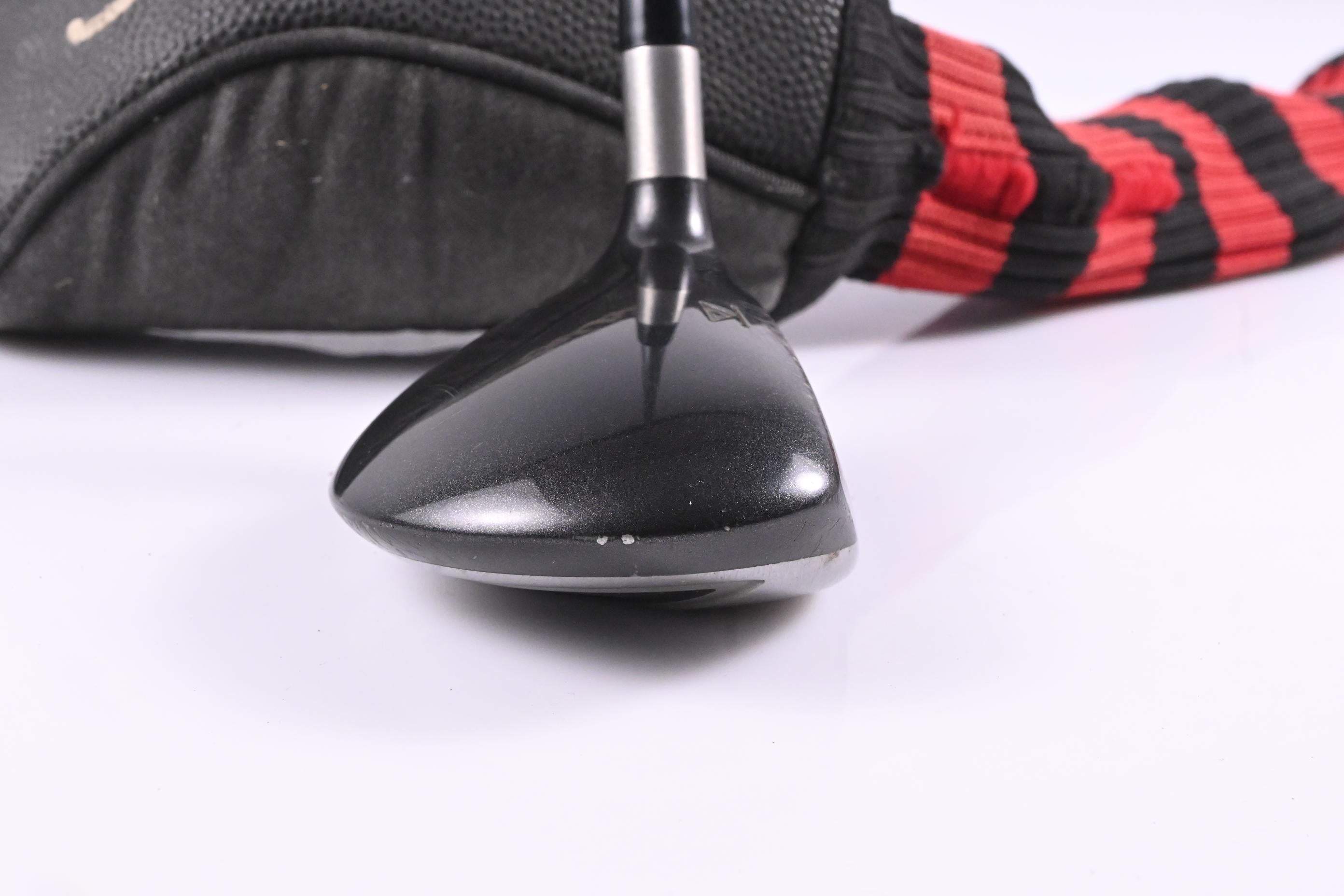 Titleist 980 F #5 Wood / 17 Degree / Regular Flex Titleist 4375 Shaft