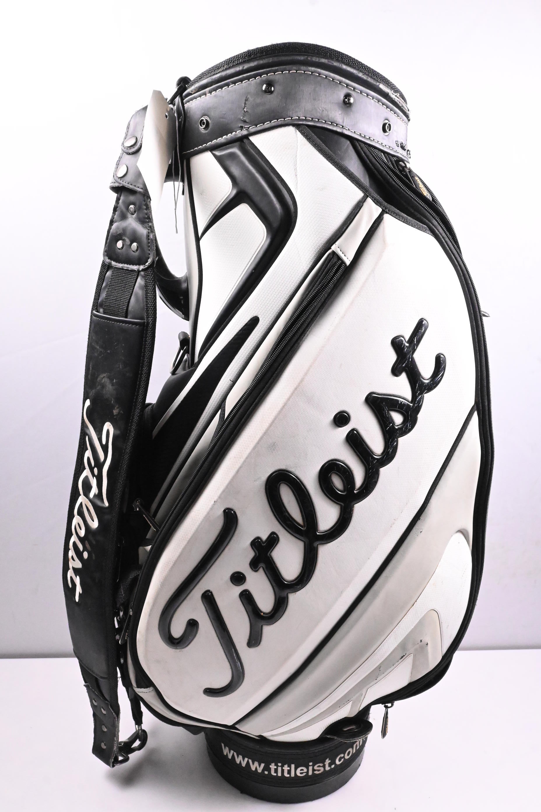 Titleist Tour Bag / 6-Way Divider / Black, White