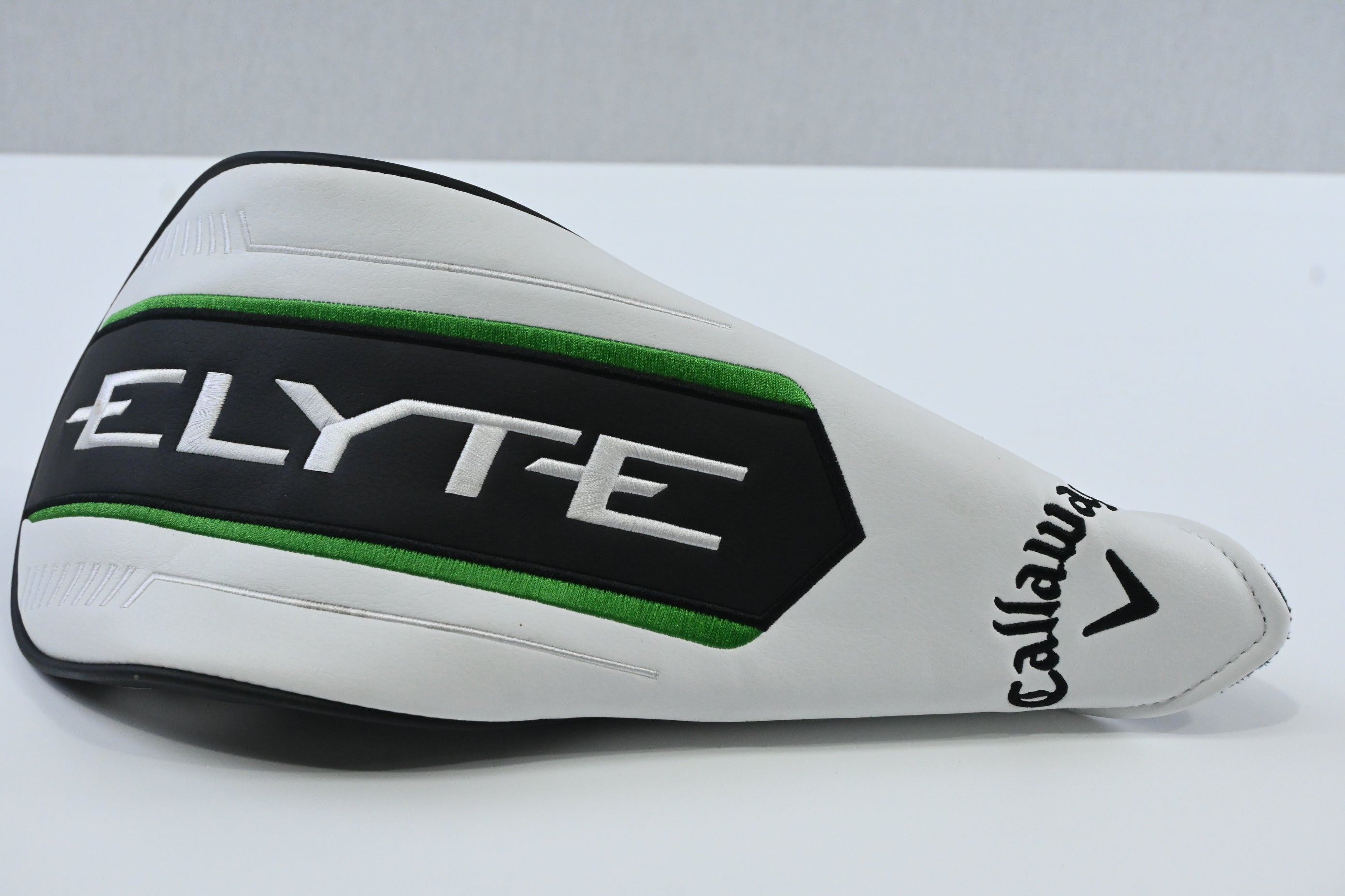 Callaway Elyte X Driver / 12 Degree / Regular Flex Vanquish 4 Shaft