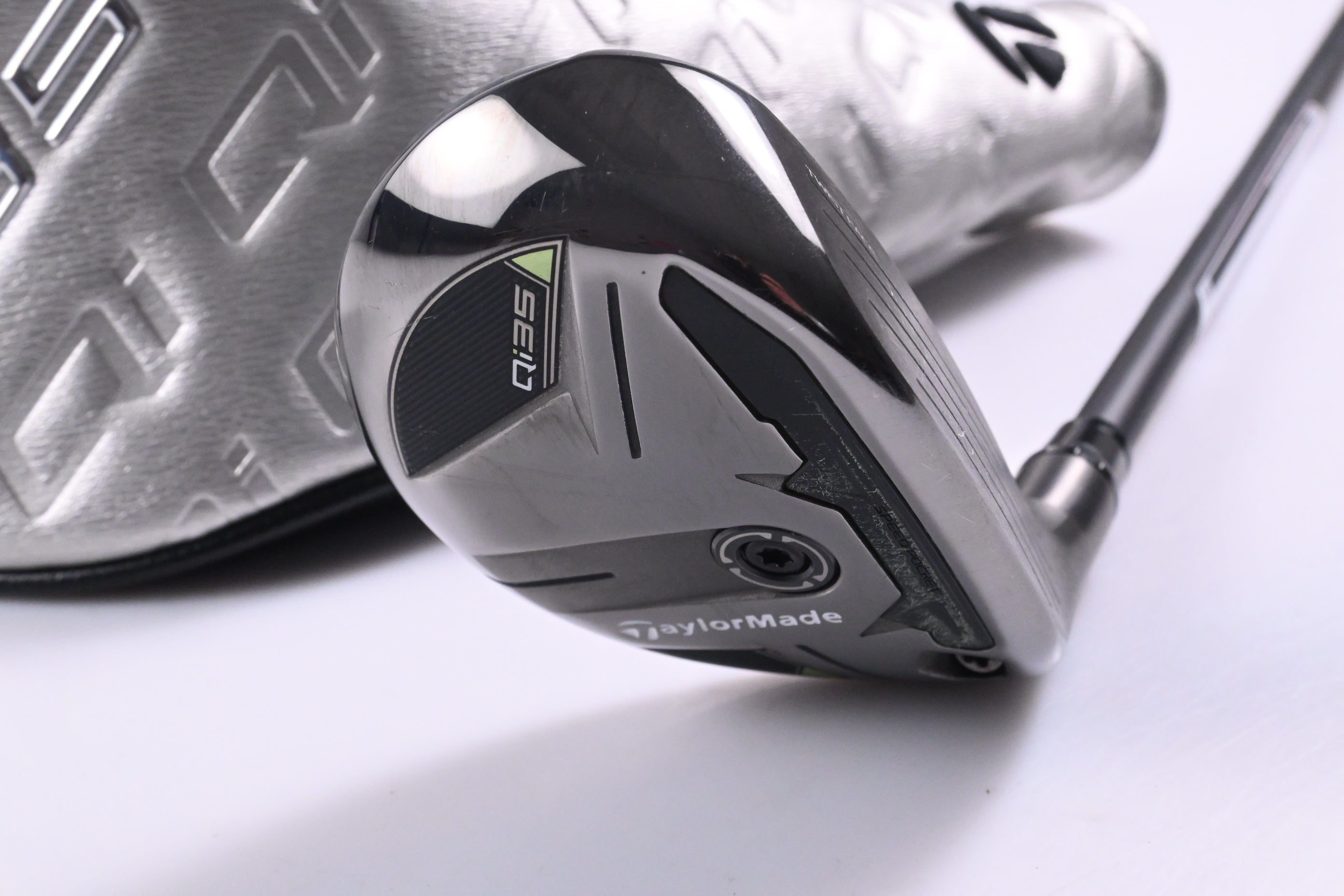 Taylormade Qi35 #4 Hybrid / 22 Degree / Regular Flex Fujikura Ventus Blue 6