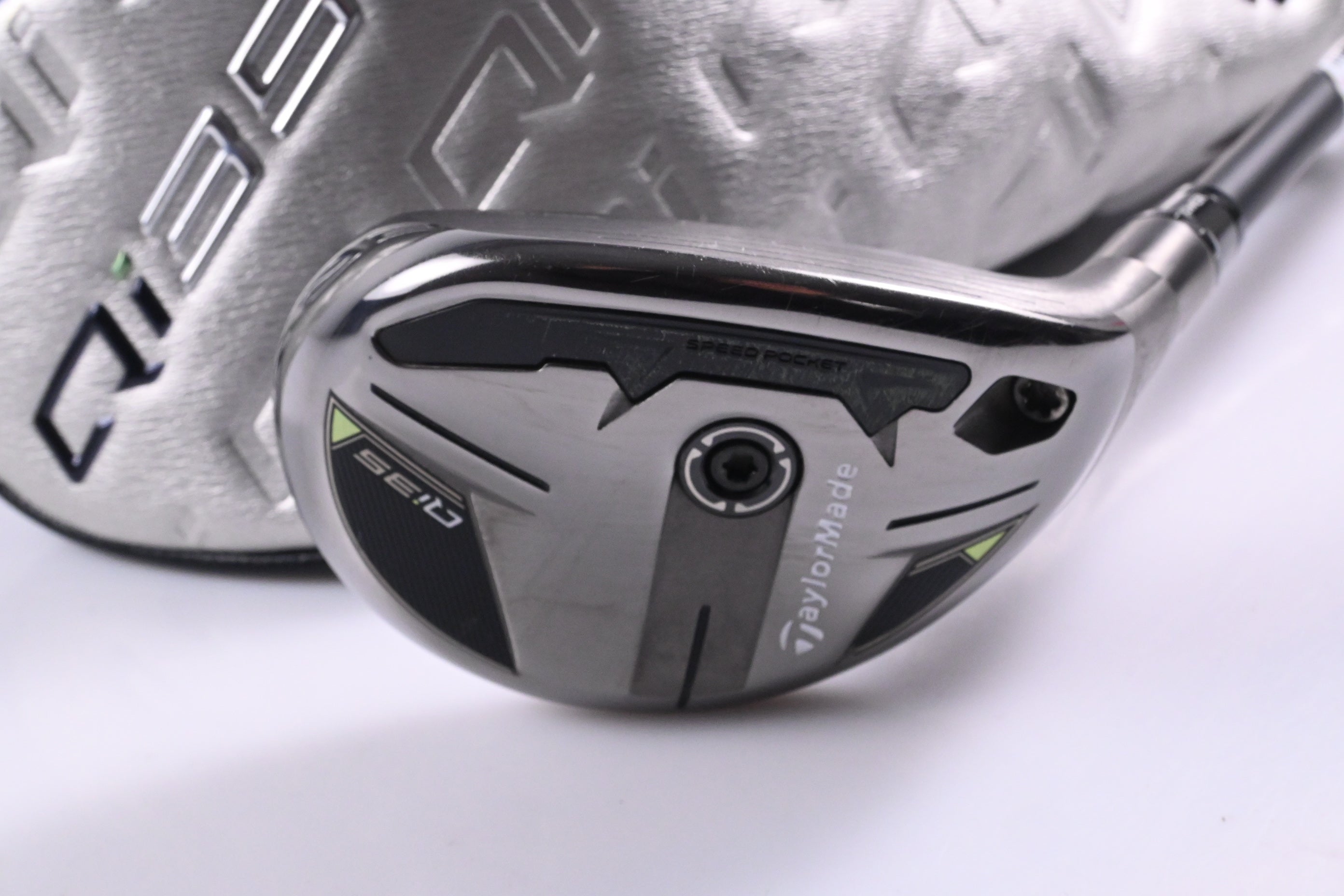 Taylormade Qi35 #4 Hybrid / 22 Degree / Regular Flex Fujikura Ventus Blue 6