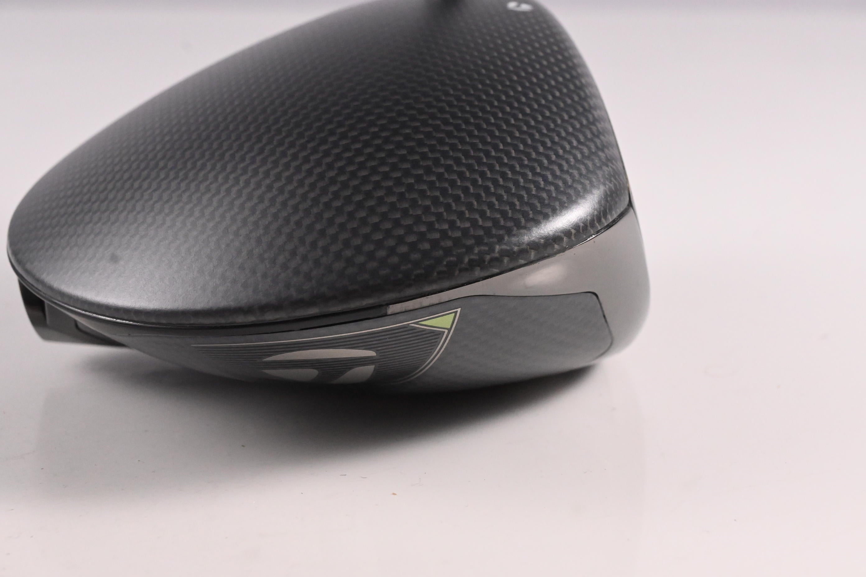 Taylormade Qi35 LS Driver / 10.5 Degree / Regular Flex Fujikura Air Speeder 50