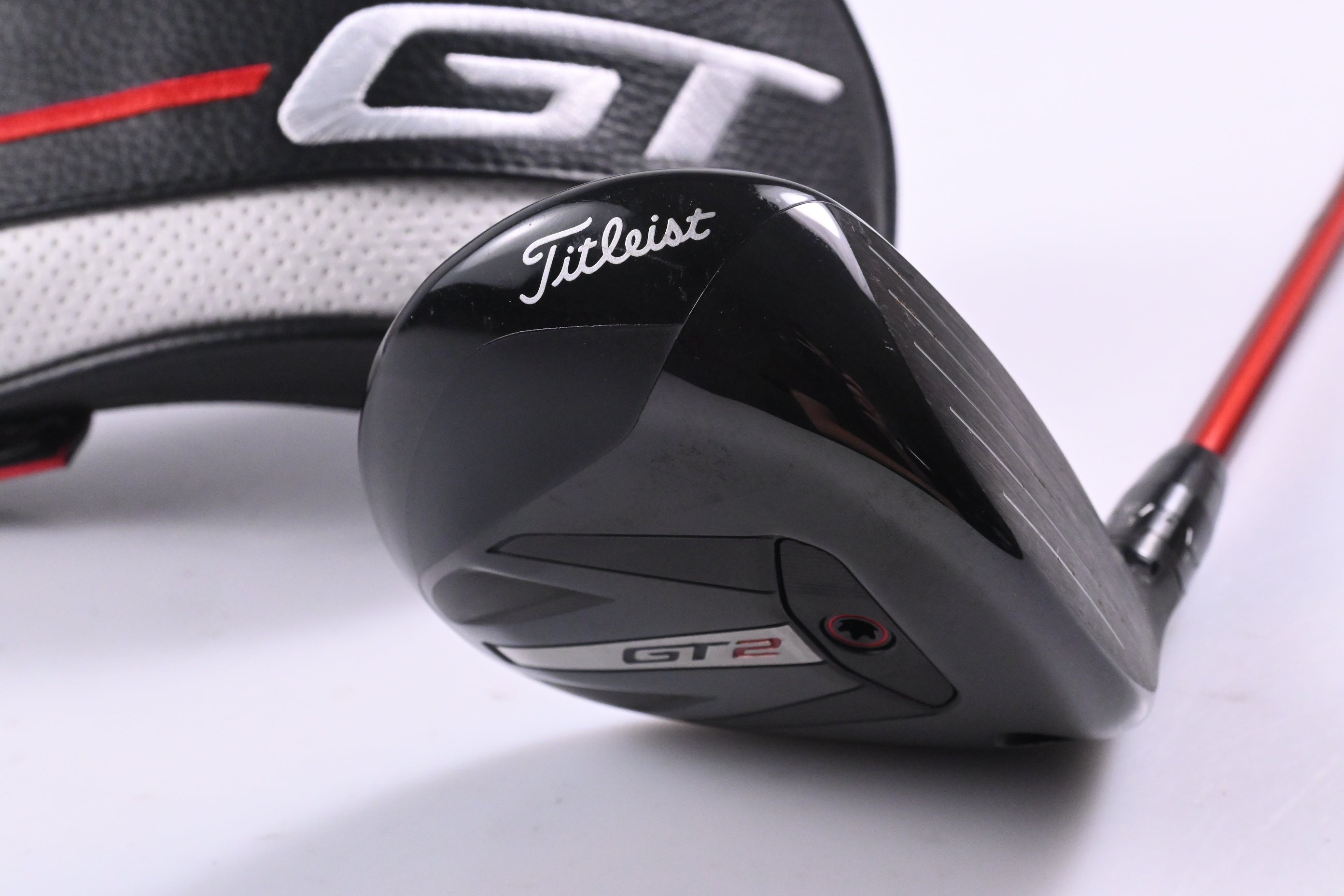 Titleist GT2 #5 Wood / 18 Degree / Regular Flex Project X Denali Red 60 Shaft