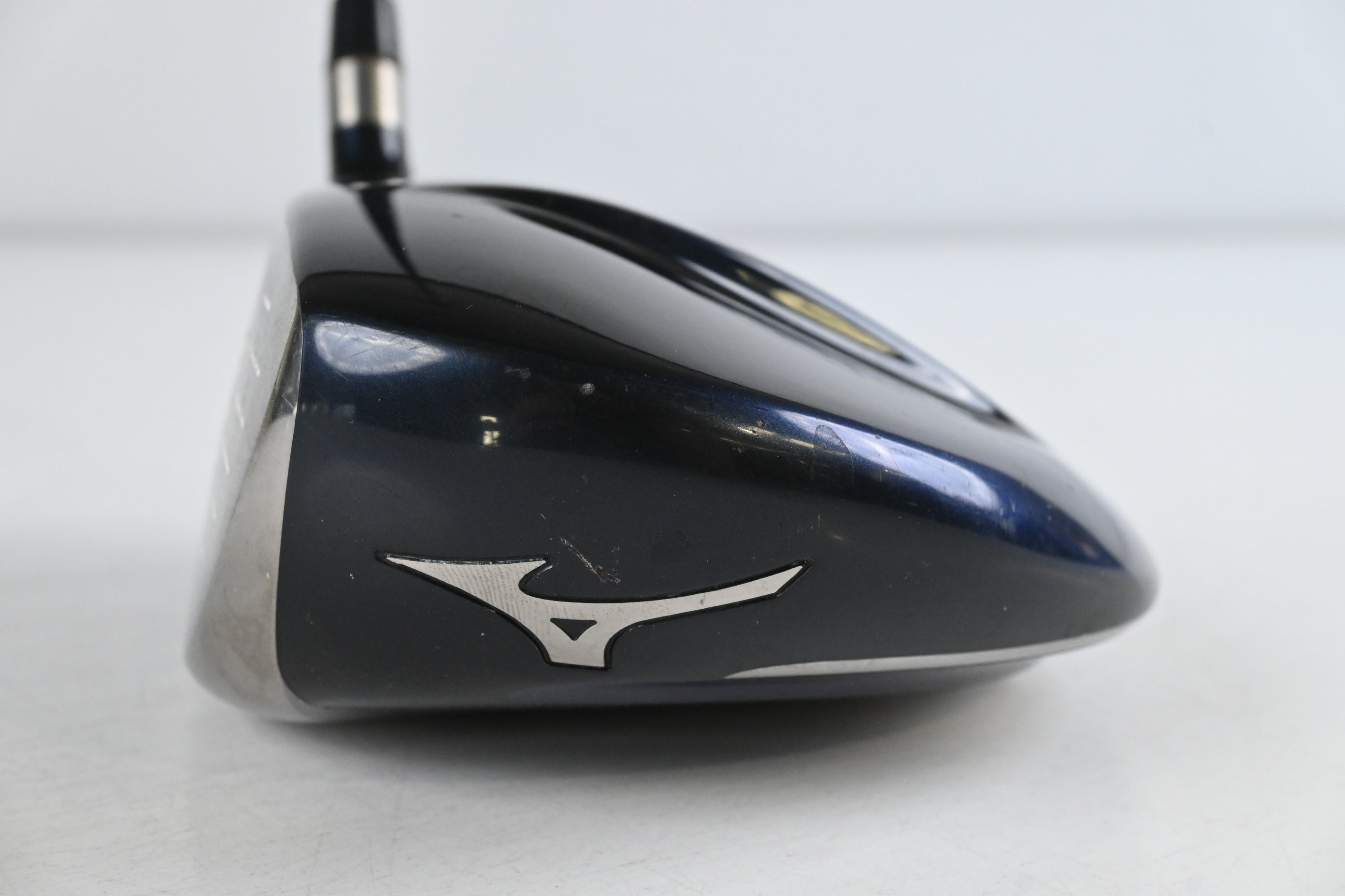 Left Hand Mizuno MX-560 Driver / 10.5 Degree / Stiff Flex Apollo Shadow
