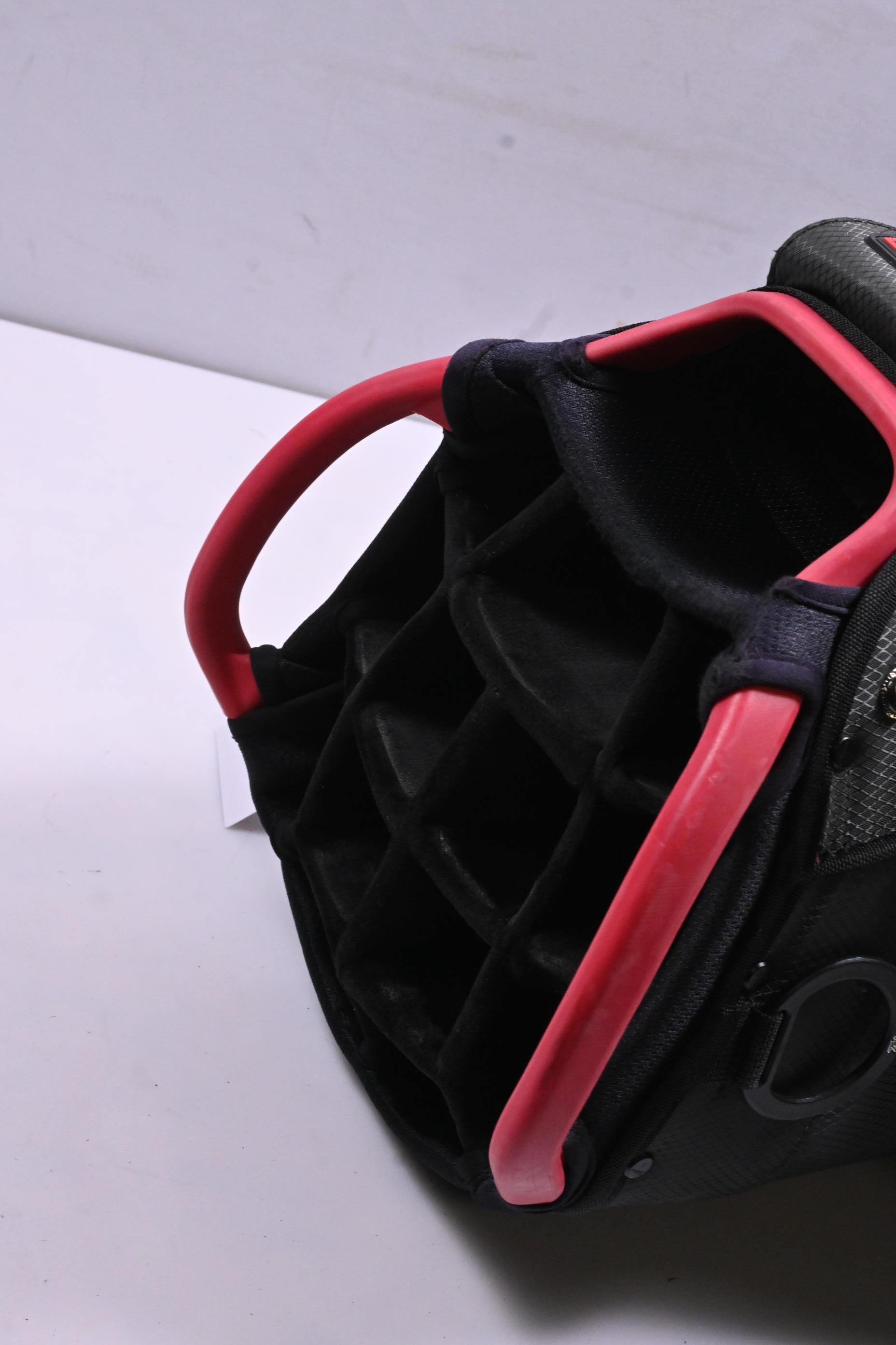 Titleist StaDry Cart Bag / 14-Way Divider / Black, Red