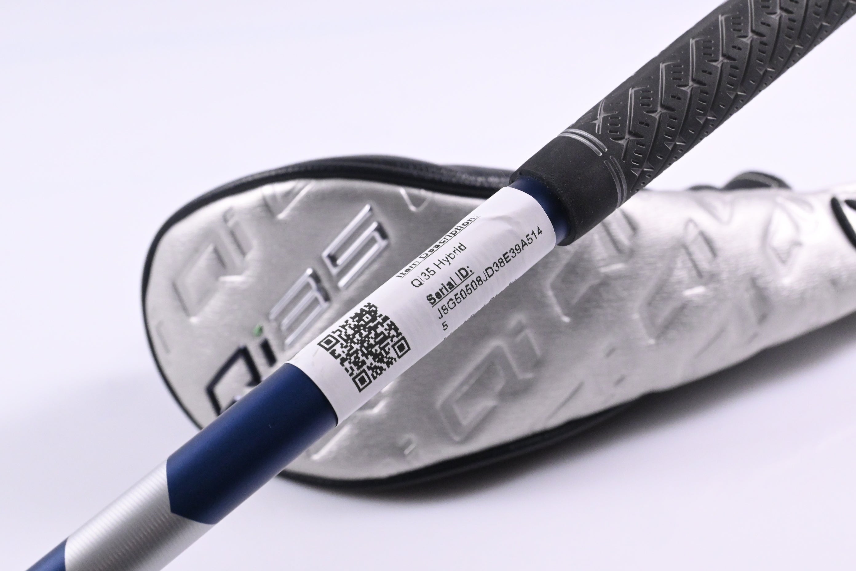 Taylormade Qi35 #4 Hybrid / 22 Degree / Regular Flex Fujikura Ventus Blue 6