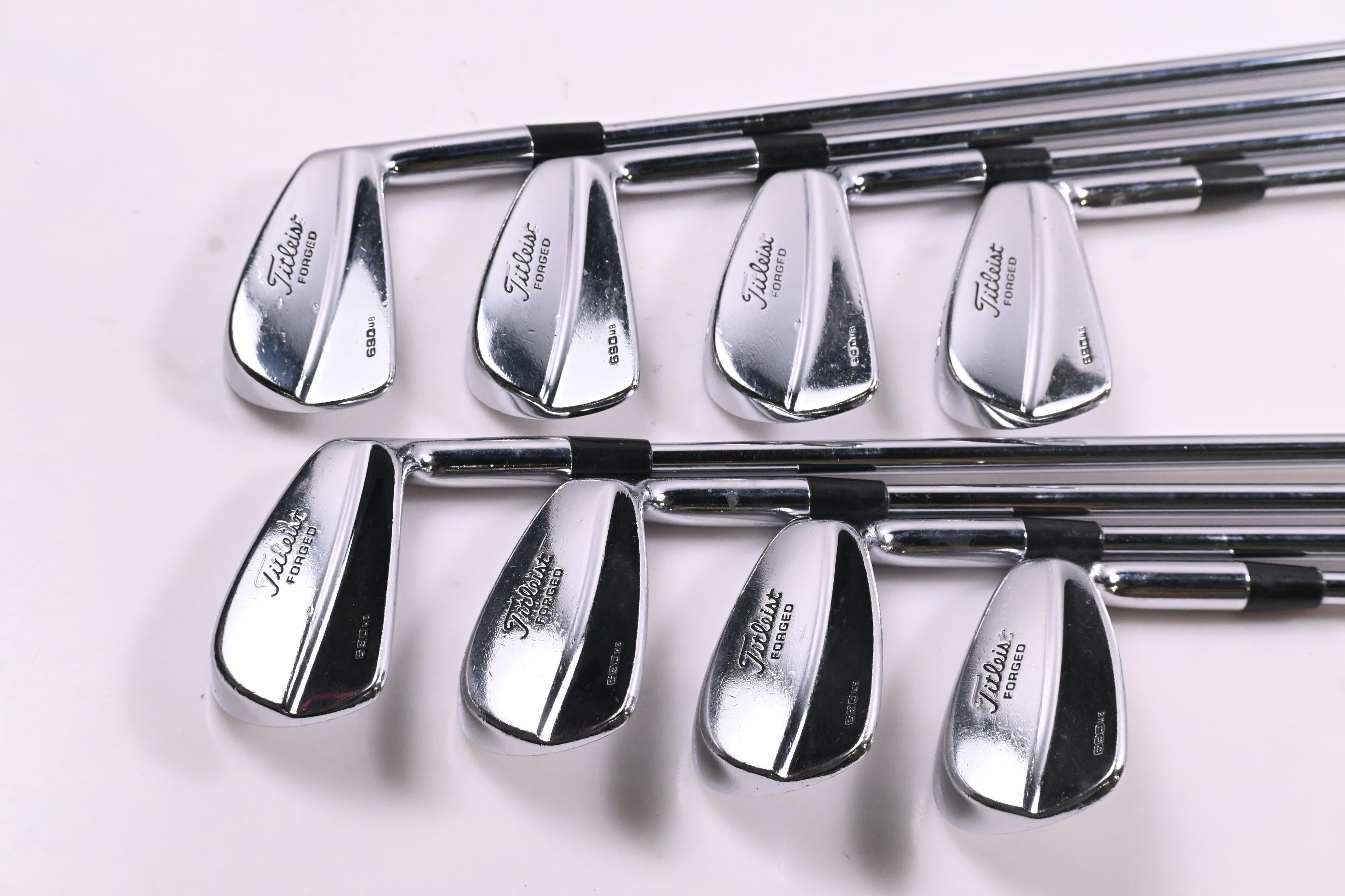 Titleist 690MB Irons / 3-PW / Regular Flex Dynamic Gold R300 Shafts