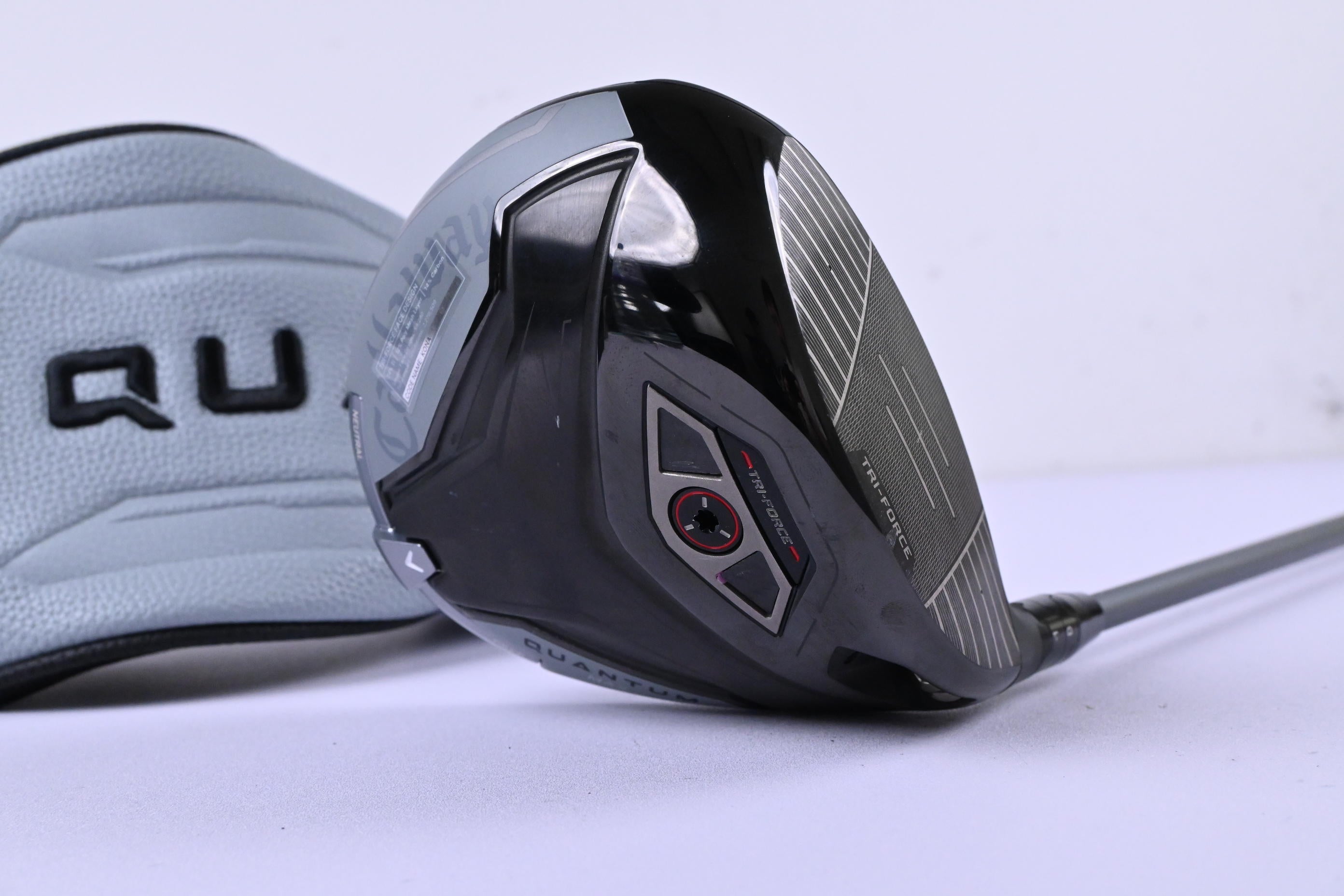 Callaway Quantum Max Driver / 10.5 Degree / Regular Flex Denali Frost Silver 50