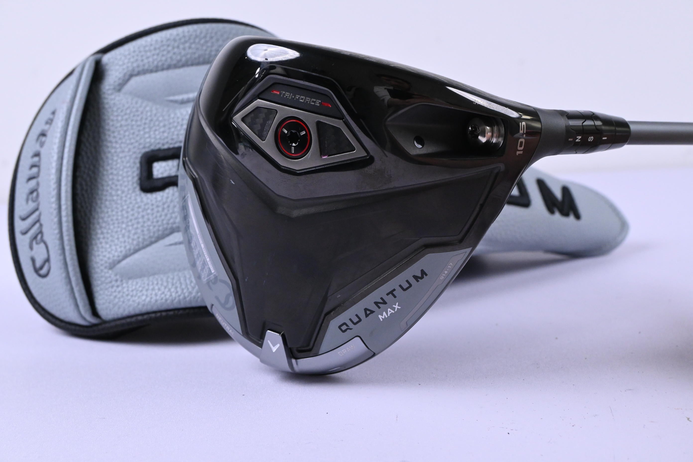 Callaway Quantum Max Driver / 10.5 Degree / Regular Flex Denali Frost Silver 50