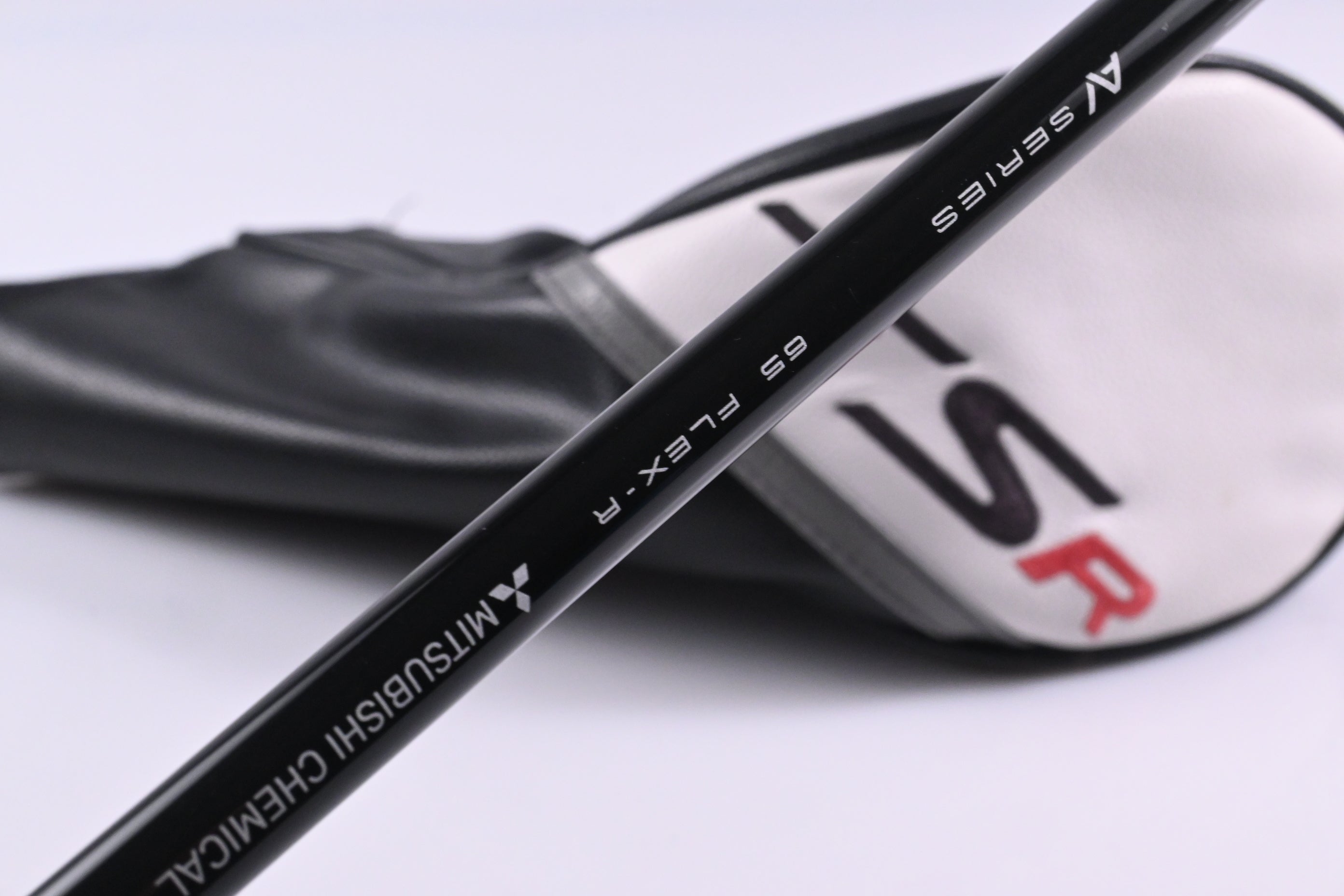 Titleist TSR2 #3 Wood / 15 Degree / Regular Flex Tensei AV Blue 65 Shaft