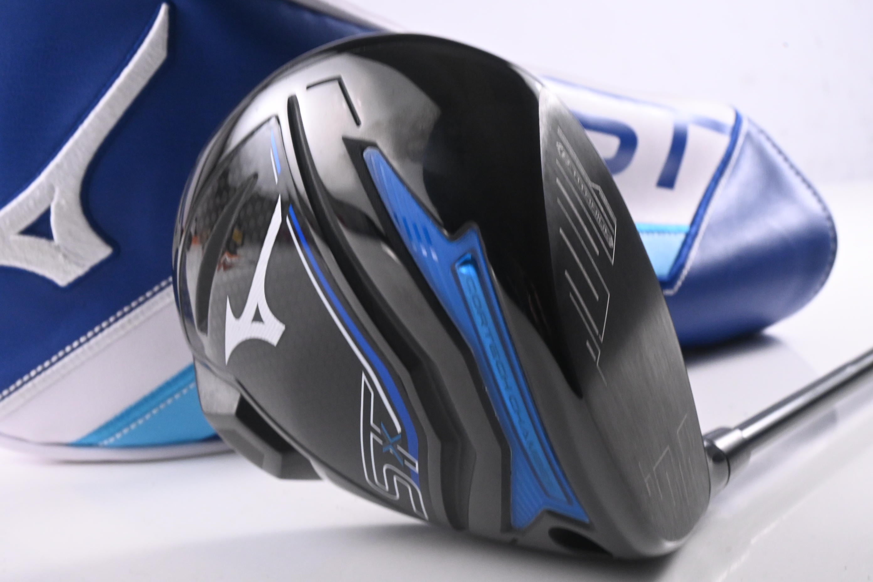 Mizuno ST-X 230 Driver / 10.5 Degree / X-Flex HZRDUS Smoke Green RDX 75 Shaft