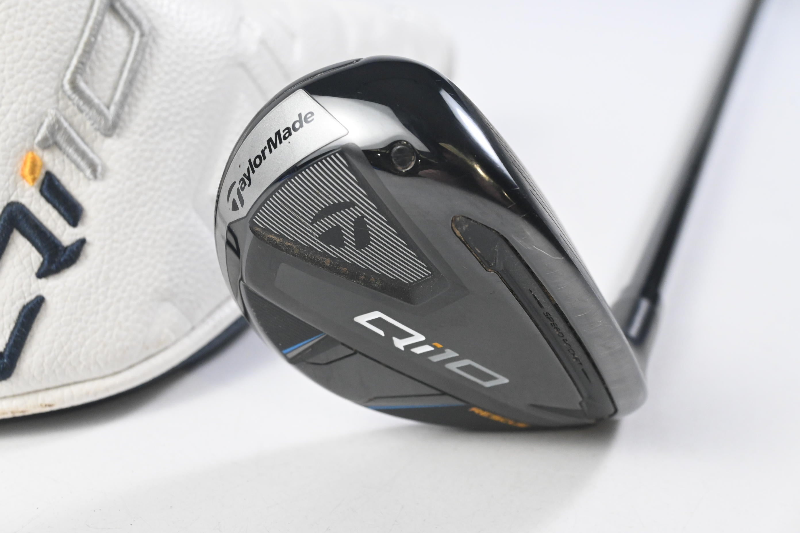 Taylormade Qi10 #4 Hybrid / 22 Degree / Regular Flex Fujikura Ventus TR Blue 6