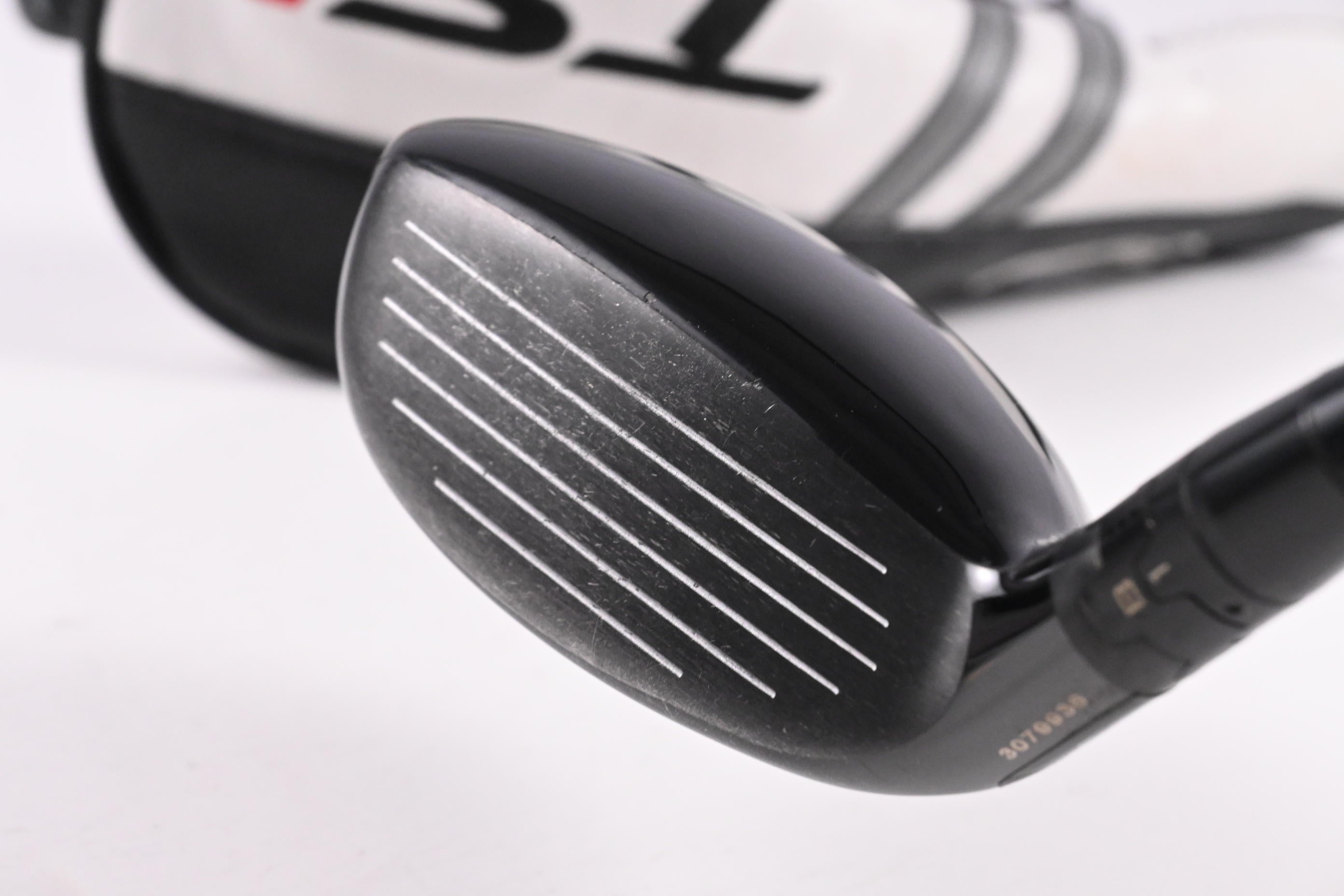 Titleist TSi2 #3 Hybrid / 18 Degree / Stiff Flex HZRDUS RDX Smoke Black 80 Shaft