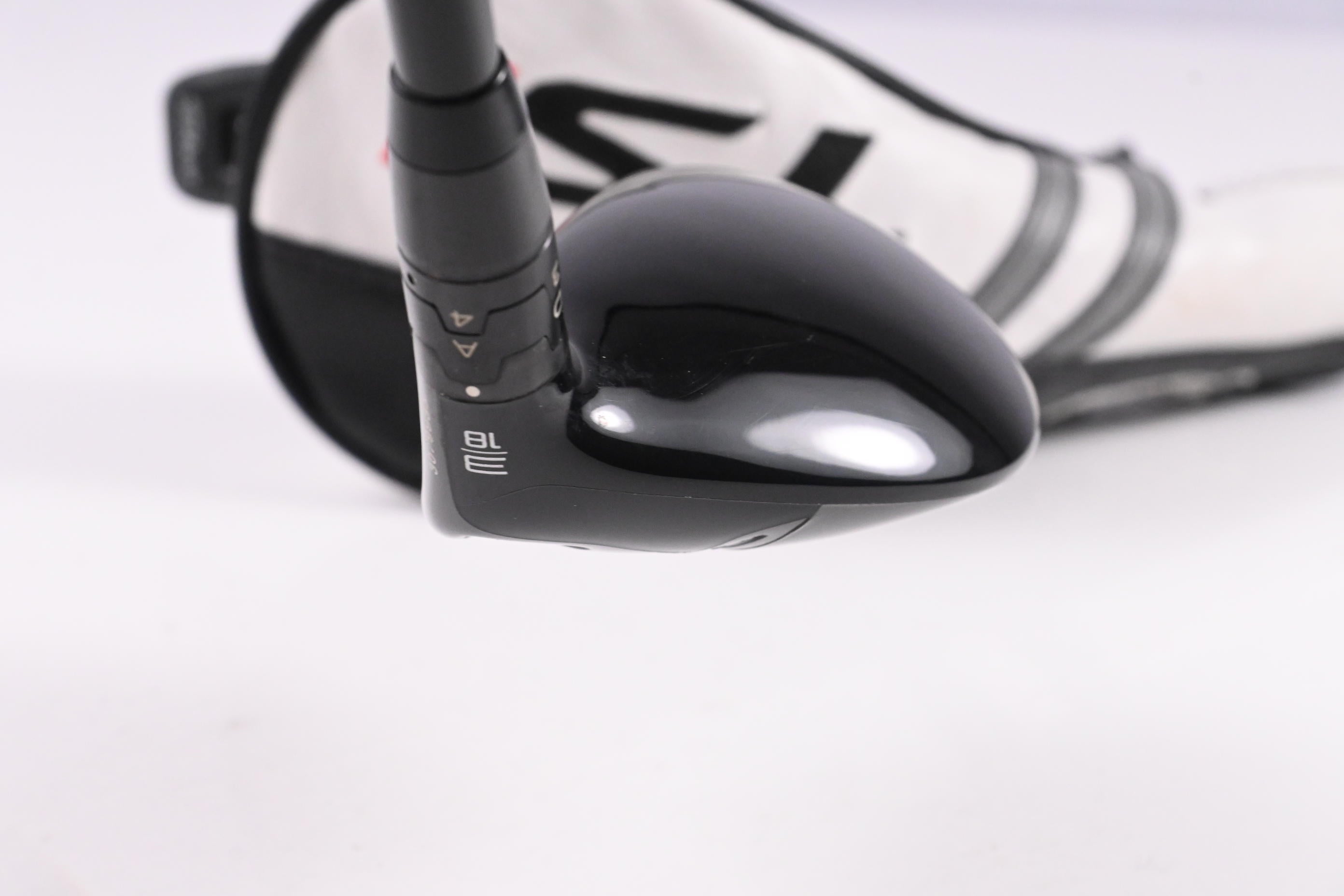 Titleist TSi2 #3 Hybrid / 18 Degree / Stiff Flex HZRDUS RDX Smoke Black 80 Shaft