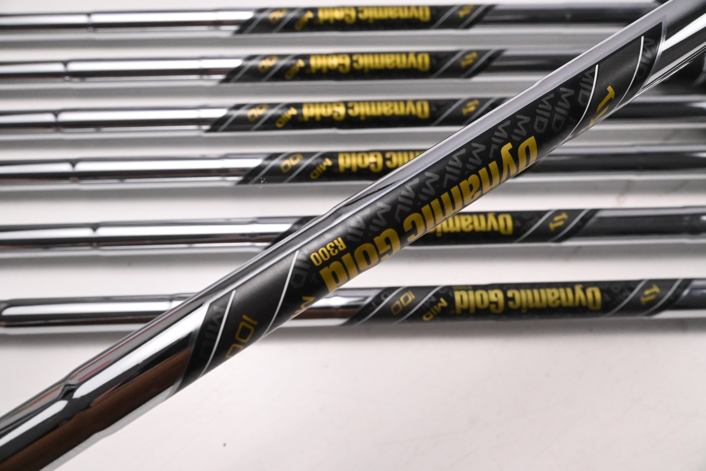 Srixon ZXi5 Irons / 5-PW+GW / Regular Flex Dynamic Gold Mid 100 R300 Shafts