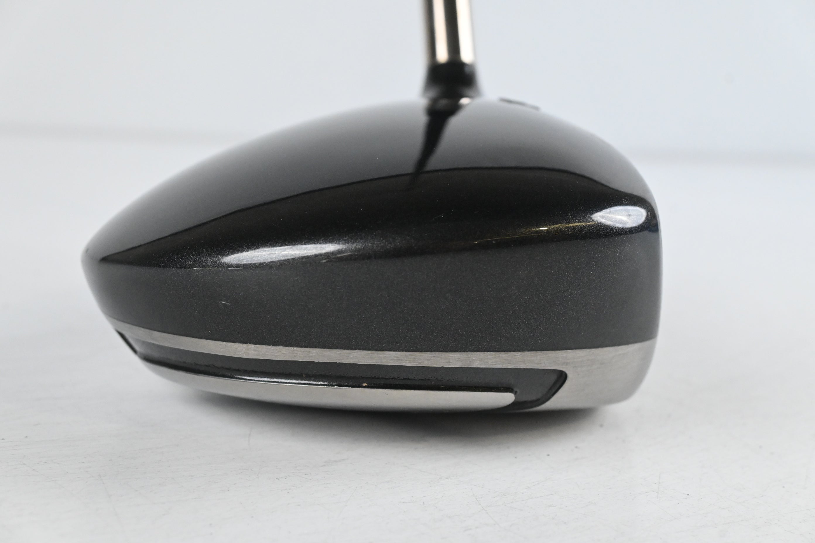 Titleist 905 R Driver / 9.5 Degree / Regular Flex Fujikura Speeder 757 Shaft