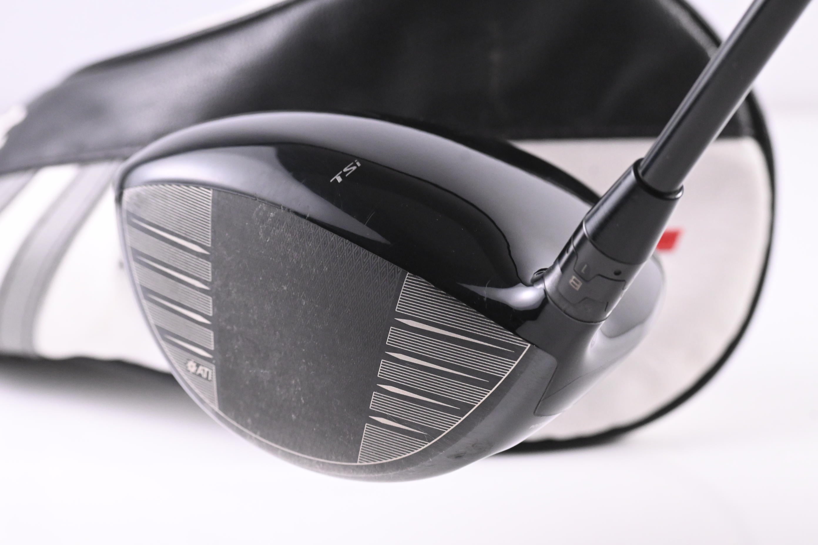 Titleist TSi2 Driver / 9 Degree / Stiff Flex Hzrdus Smoke RDX Black 60 Shaft