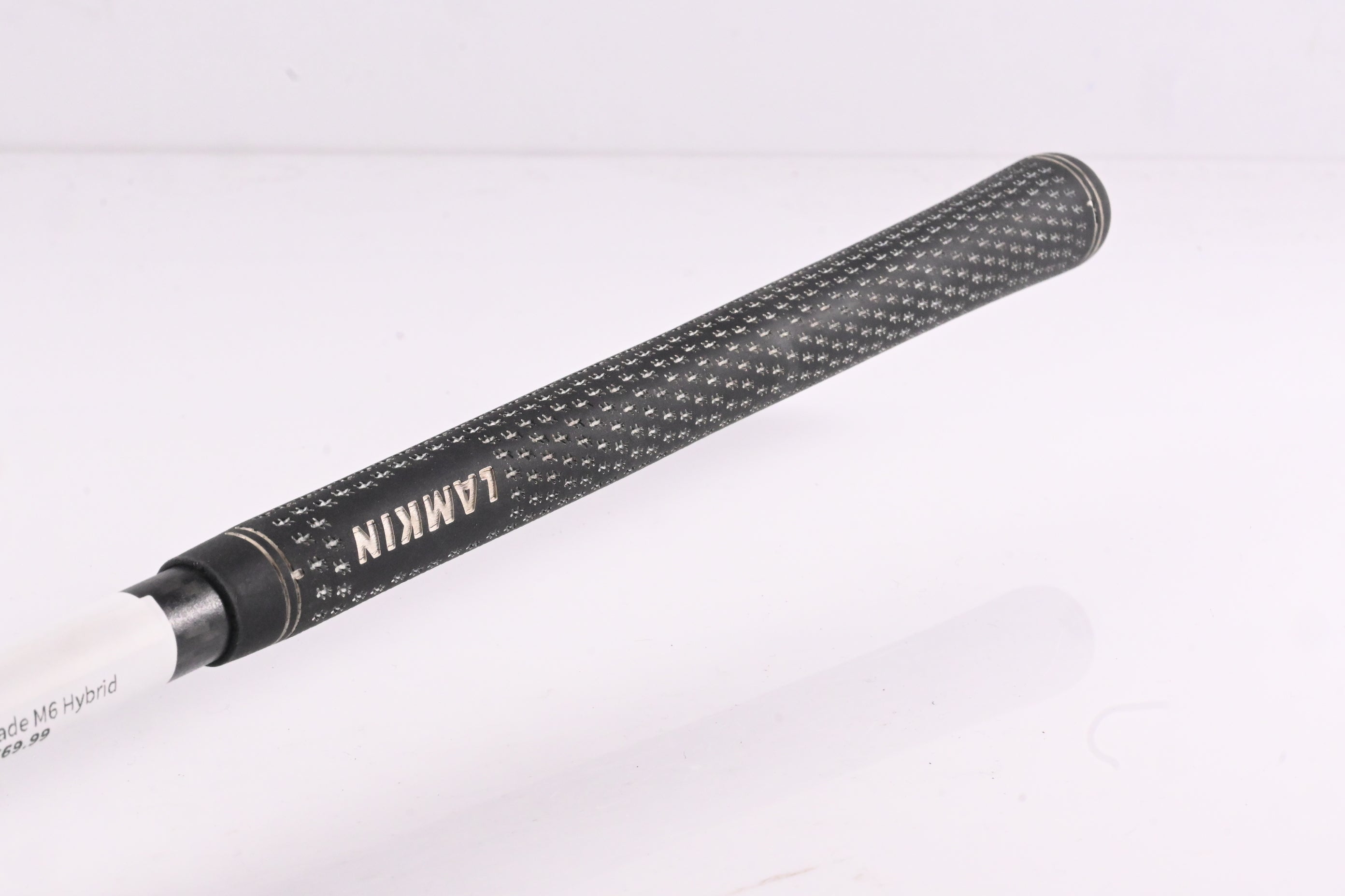 Ladies Taylormade M6 #4 Hybrid / 22 Degree / Ladies Flex Accra 162 Shaft