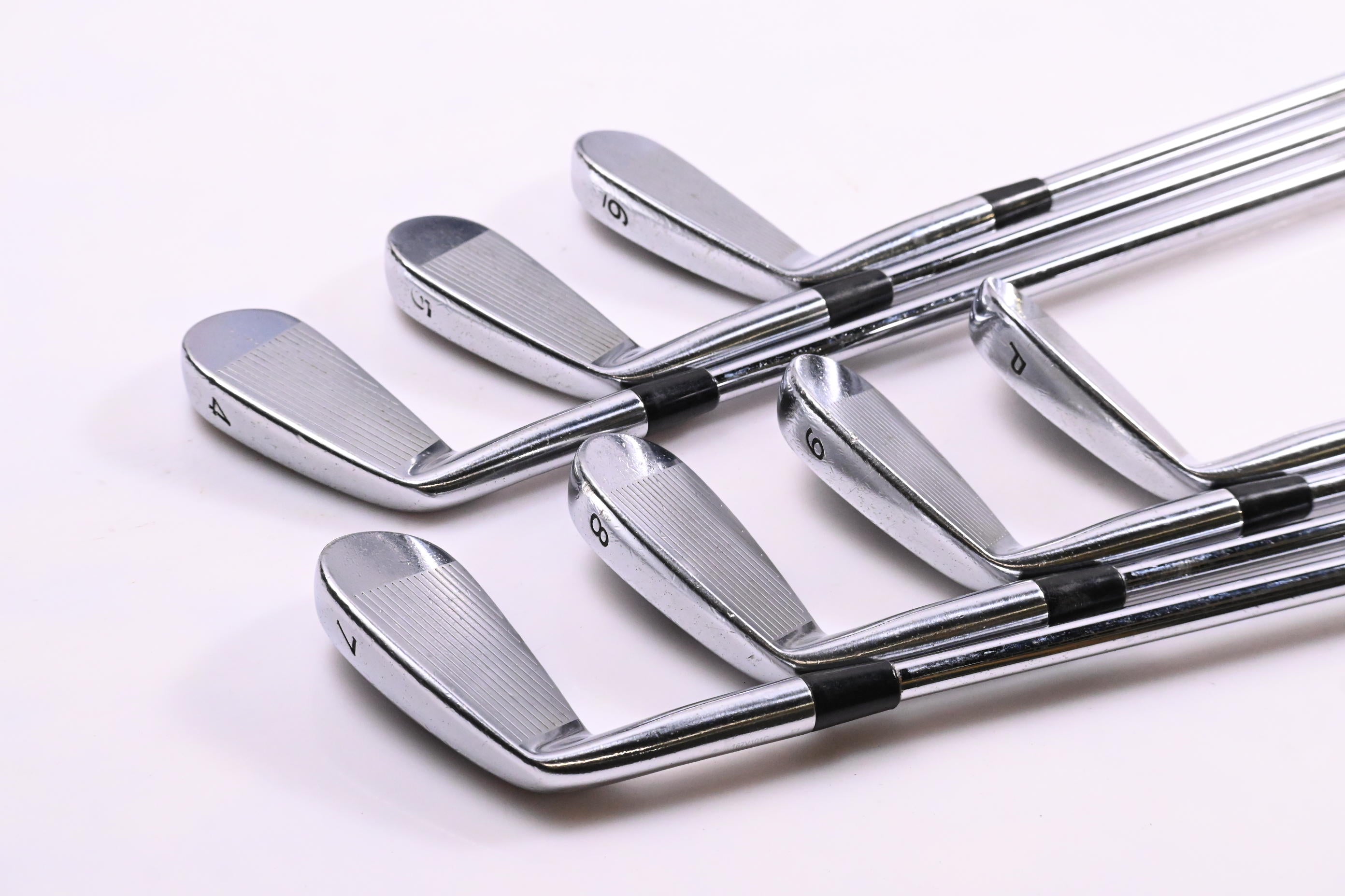 Taylormade Tour Preferred MB 2011 Irons / 4-PW / Stiff Flex Dynamic Gold S300