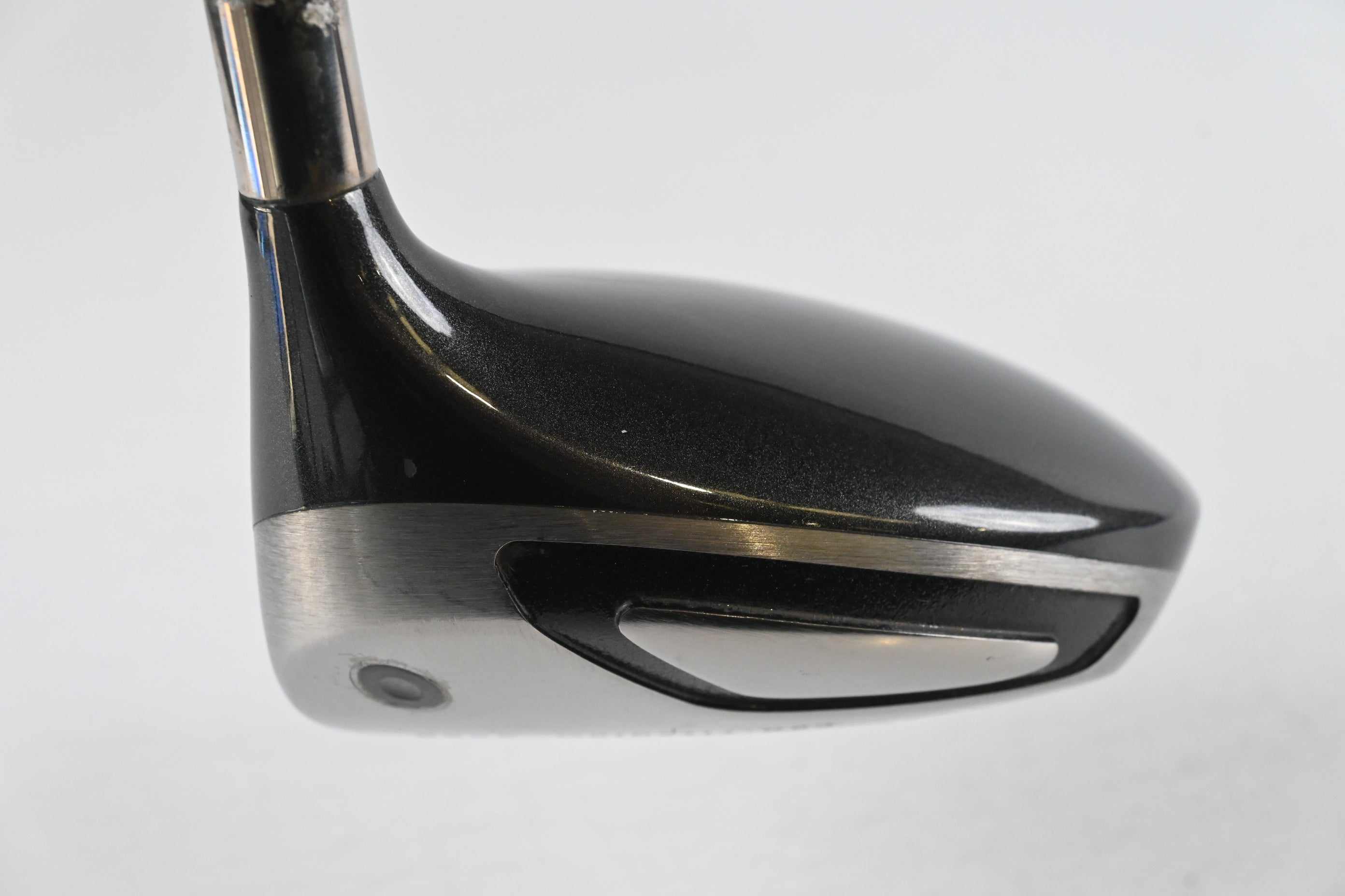 Titleist 905 R Driver / 9.5 Degree / Regular Flex Fujikura Speeder 757 Shaft