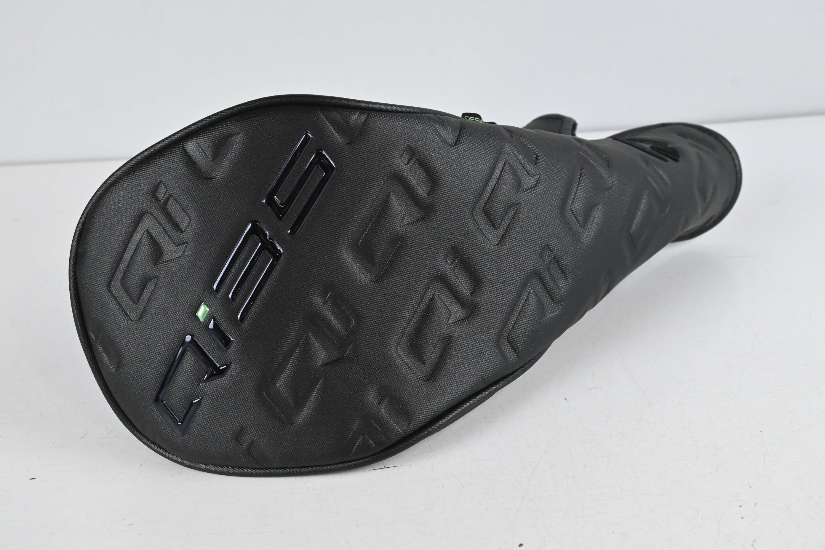Taylormade Qi35 Designer Series Driver / 9 Degree / Stiff Flex Kai'li Dark Waves