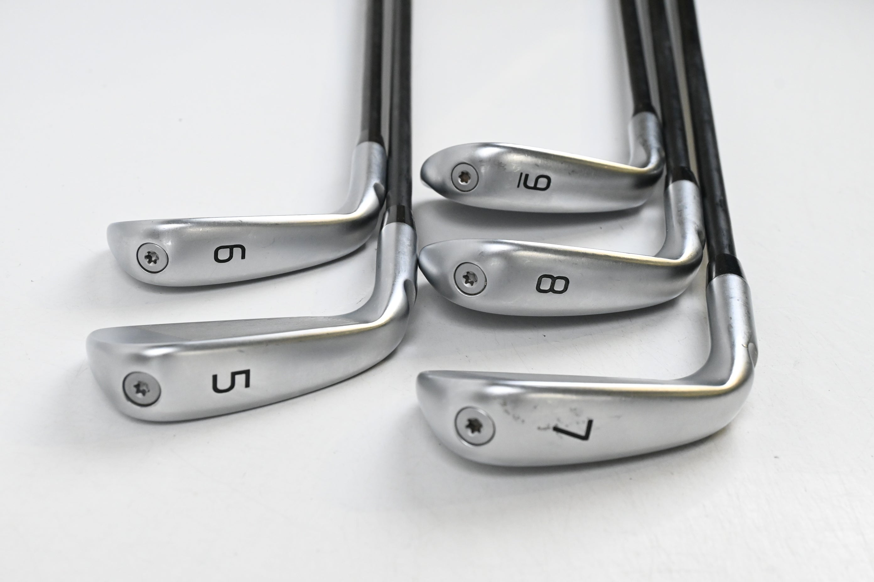 Ping i230 Irons / 5-9i / Red Dot / Regular Flex Ping Alta CB Black AWT Shafts