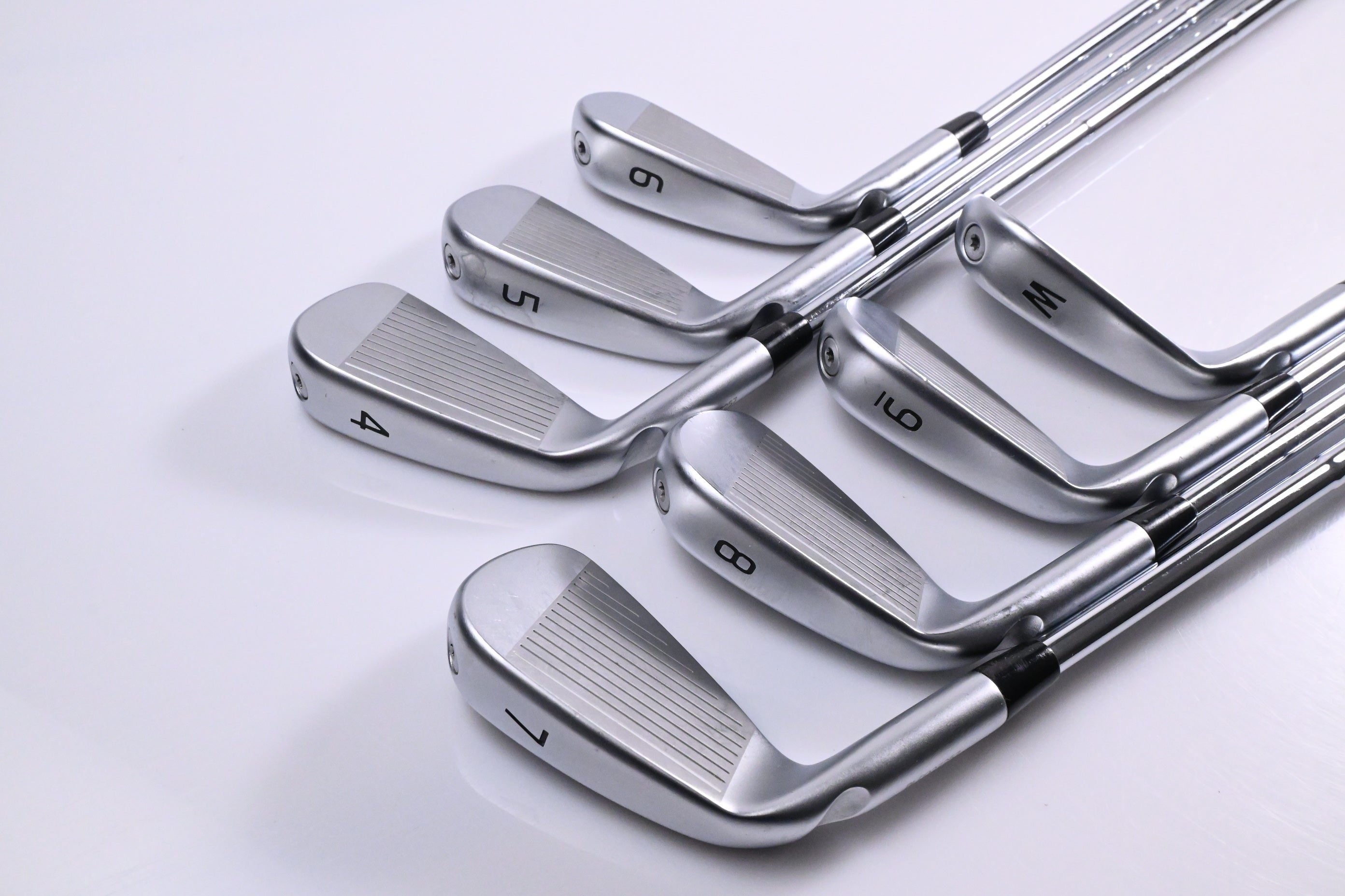 Ping I240 Irons / 4-PW / White Dot / X-Flex Dynamic Gold Mid 115 X100 Shafts