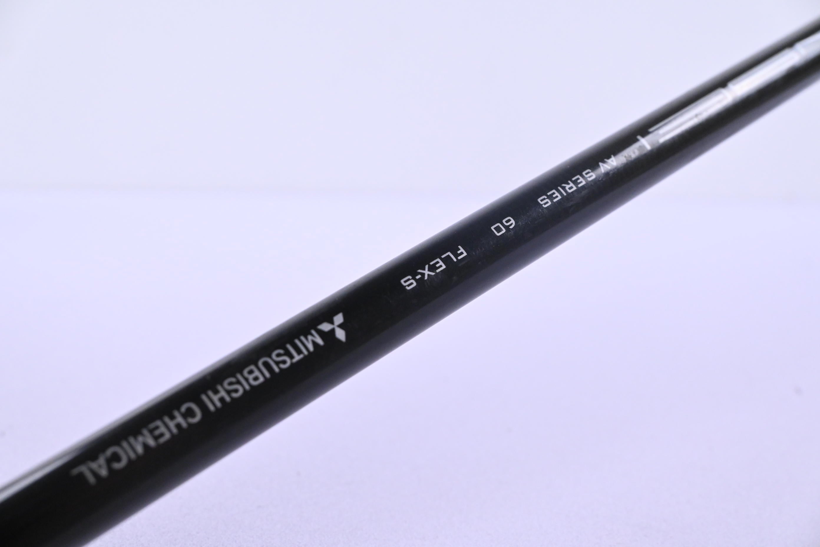 Titleist 917 D2 Driver / 10.5 Degree / Stiff Flex Tensei AV Raw Blue 60 Shaft