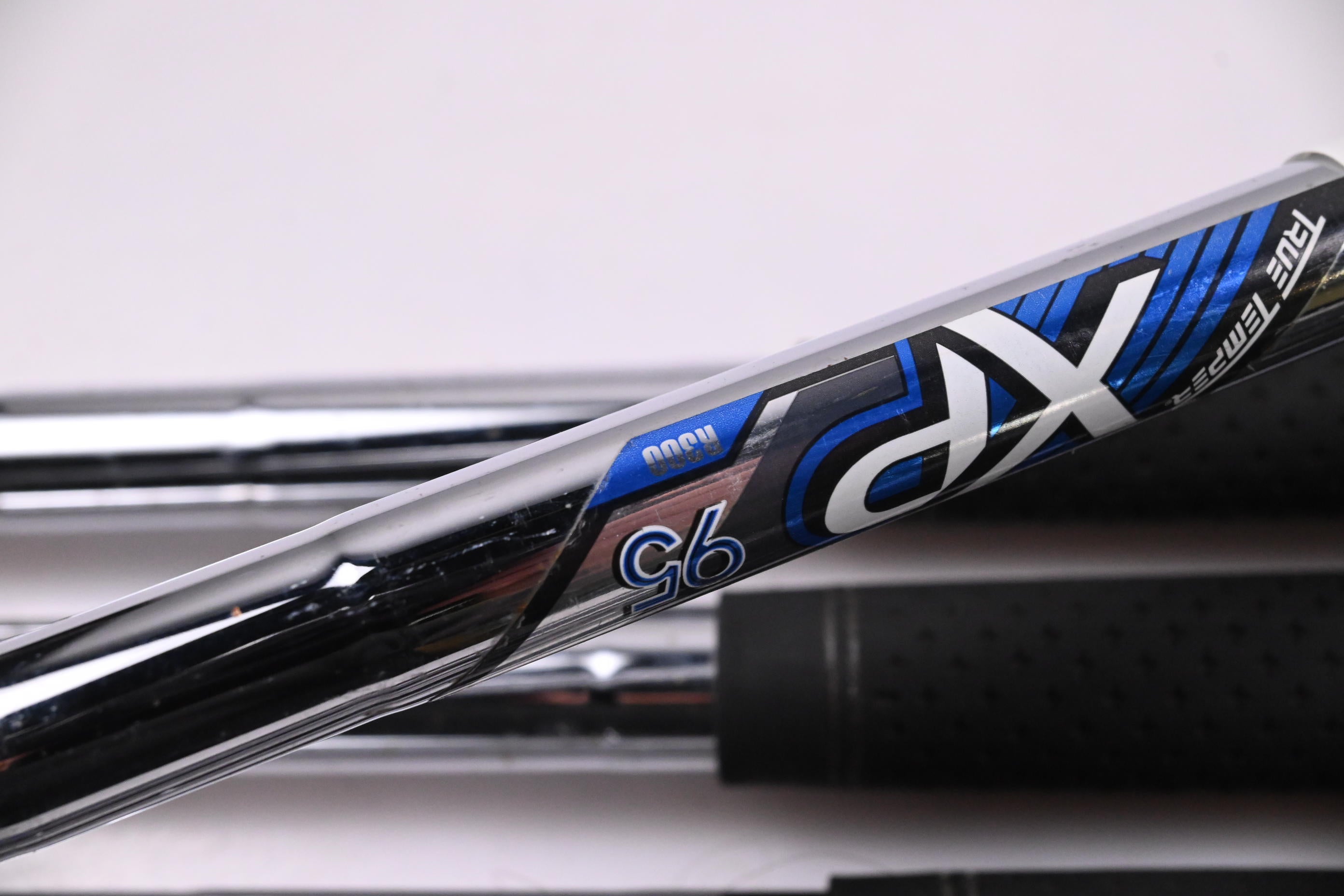 Callaway Rogue Irons / 5-PW+GW / Regular Flex XP 95 R300 Shafts