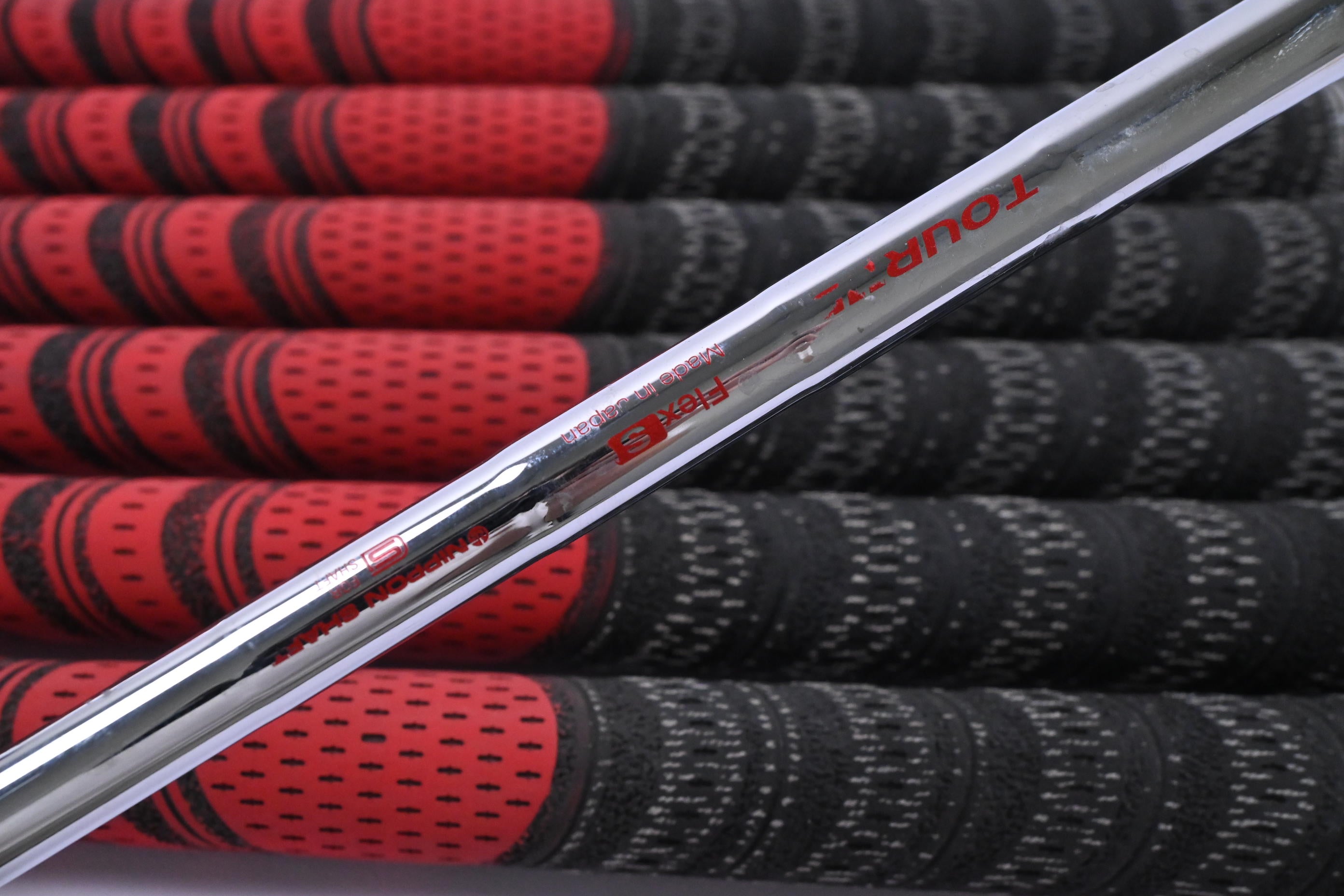 Ping i530 Irons / 5-PW+GW / Black Dot / Stiff Flex N.S.PRO Modus 3 Tour 115