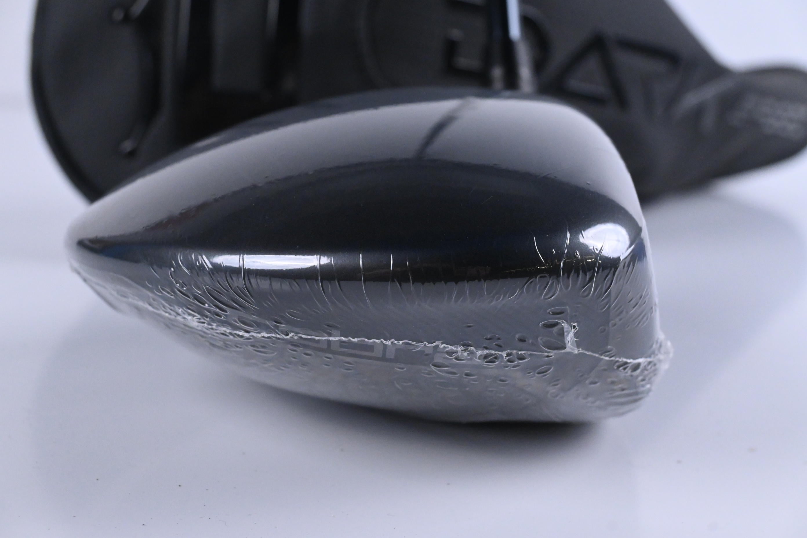 Cobra Darkspeed LS Driver / 10.5 Degree / Stiff Flex UST Mamiya Lin-Q M40X 6