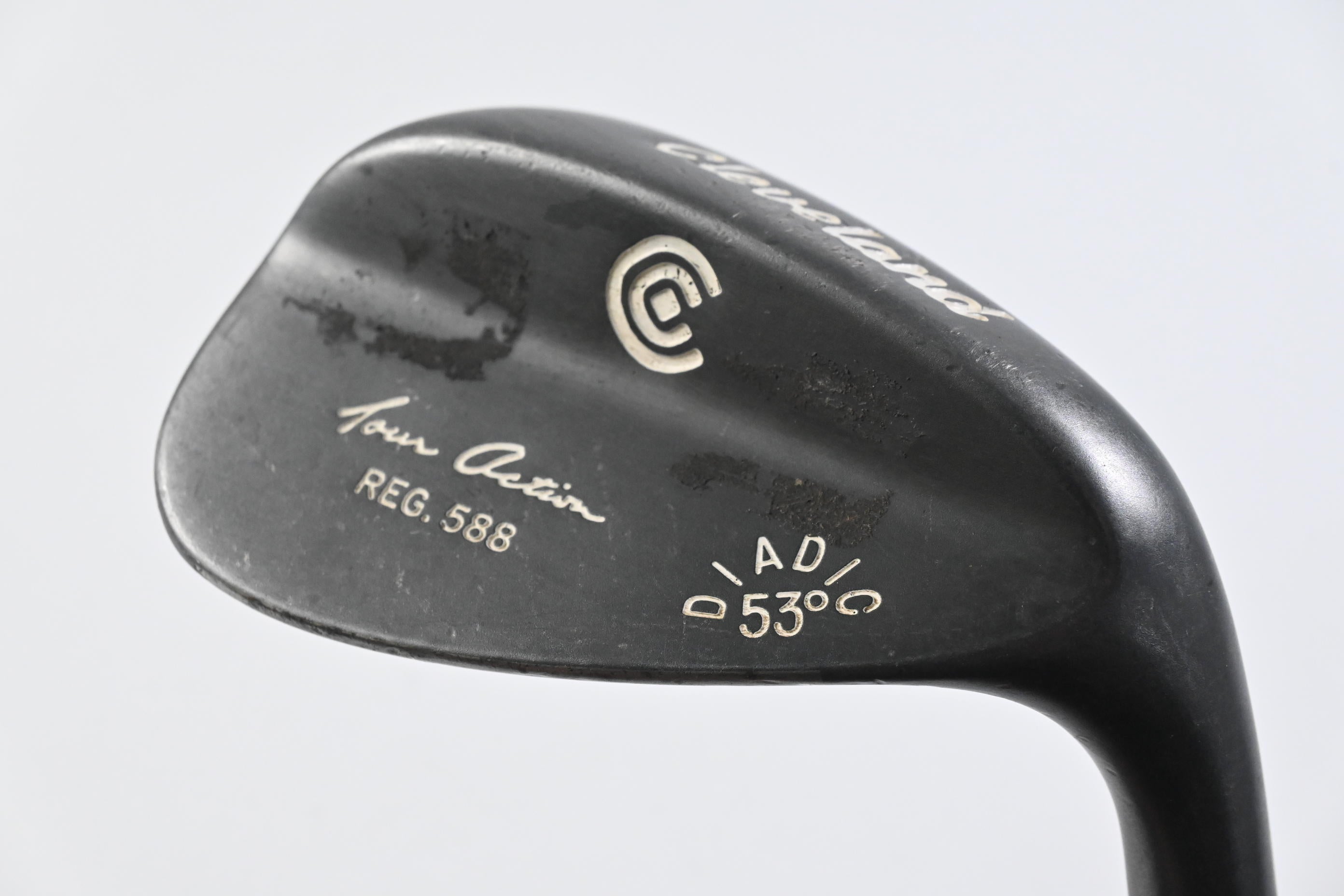 Cleveland 588 Tour Action Sand Wedge / 53 Degree / Wedge Flex Dynamic Gold Shaft