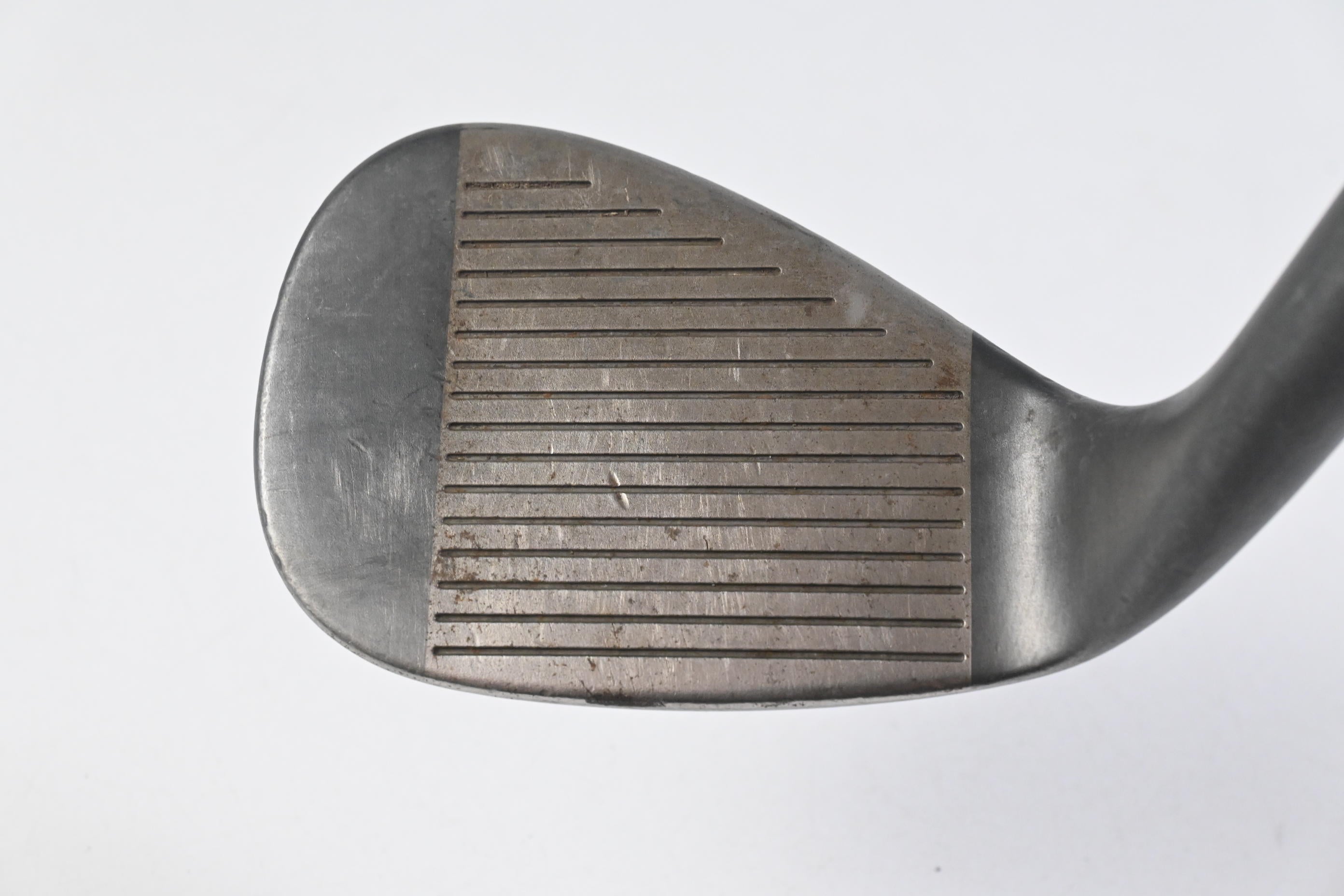 Cleveland 588 Tour Action Sand Wedge / 53 Degree / Wedge Flex Dynamic Gold Shaft