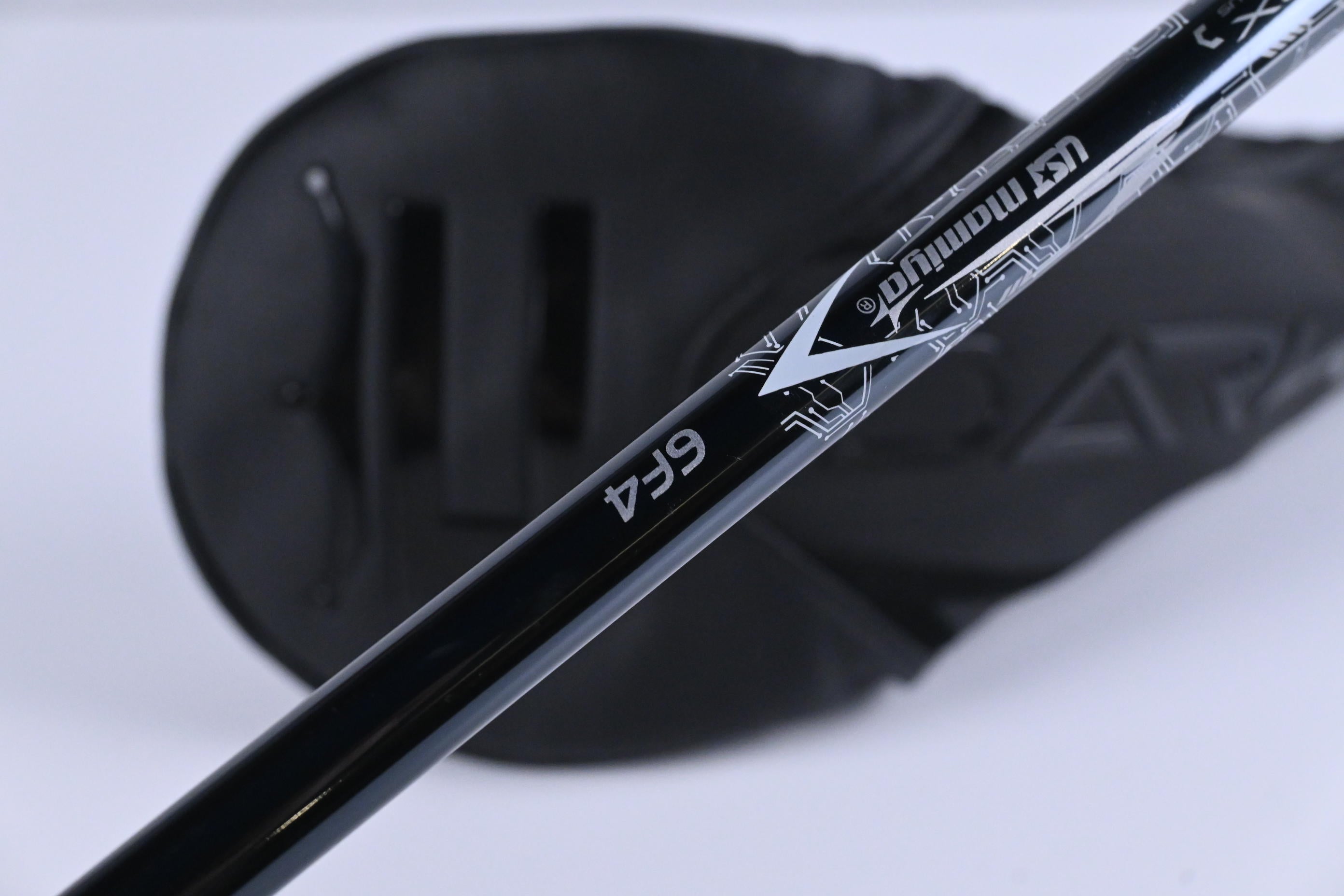 Cobra Darkspeed LS Driver / 10.5 Degree / Stiff Flex UST Mamiya Lin-Q M40X 6