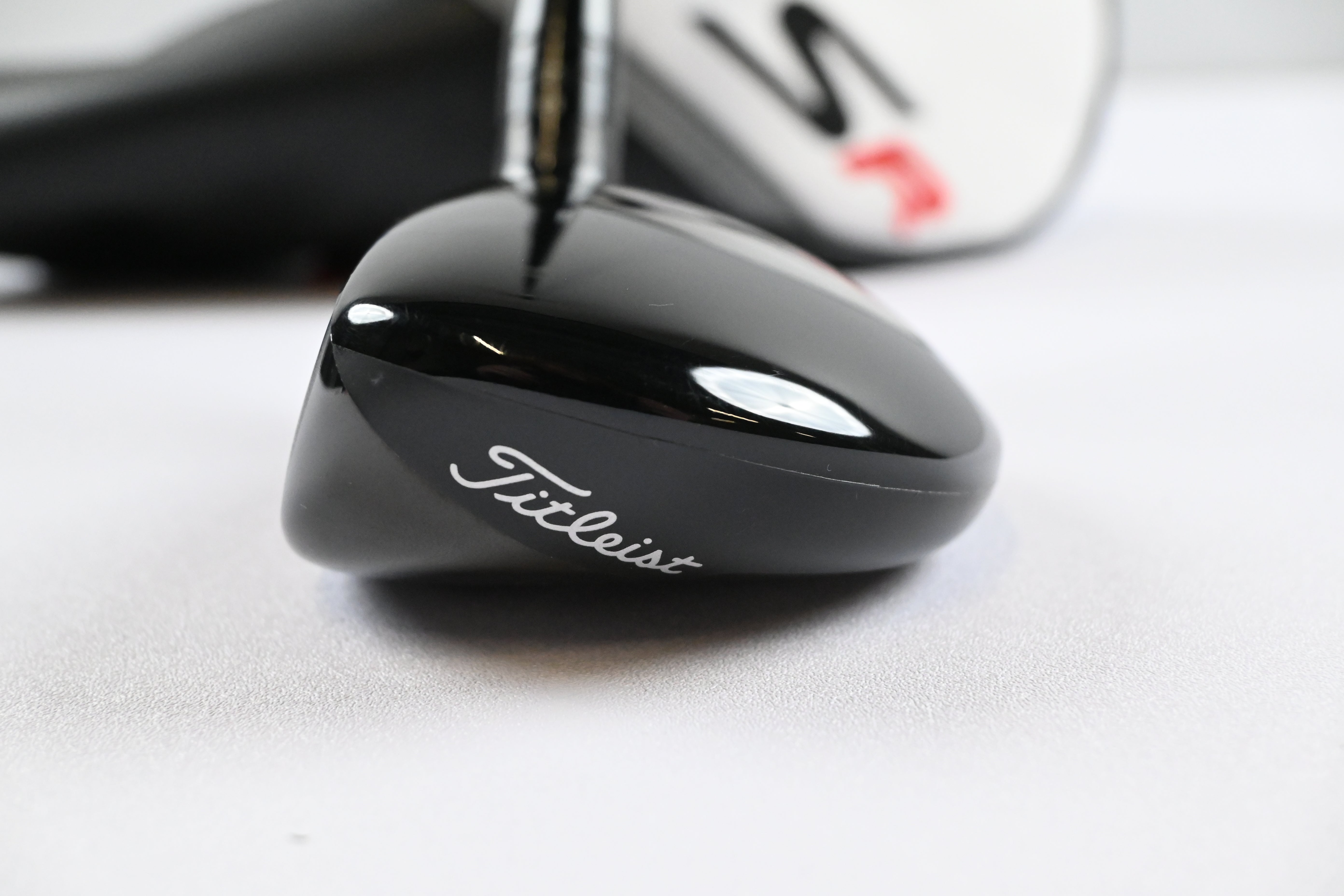 Titleist TSR2 #4 Hybrid / 21 Degree / Regular Flex Tensei AV Raw Blue 65