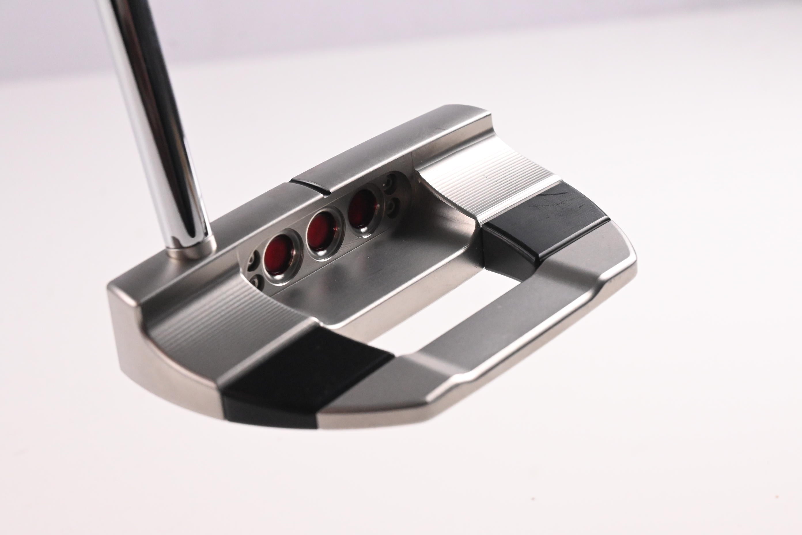 Scotty Cameron 2025 Studio Style Fastback Putter / 35 Inch