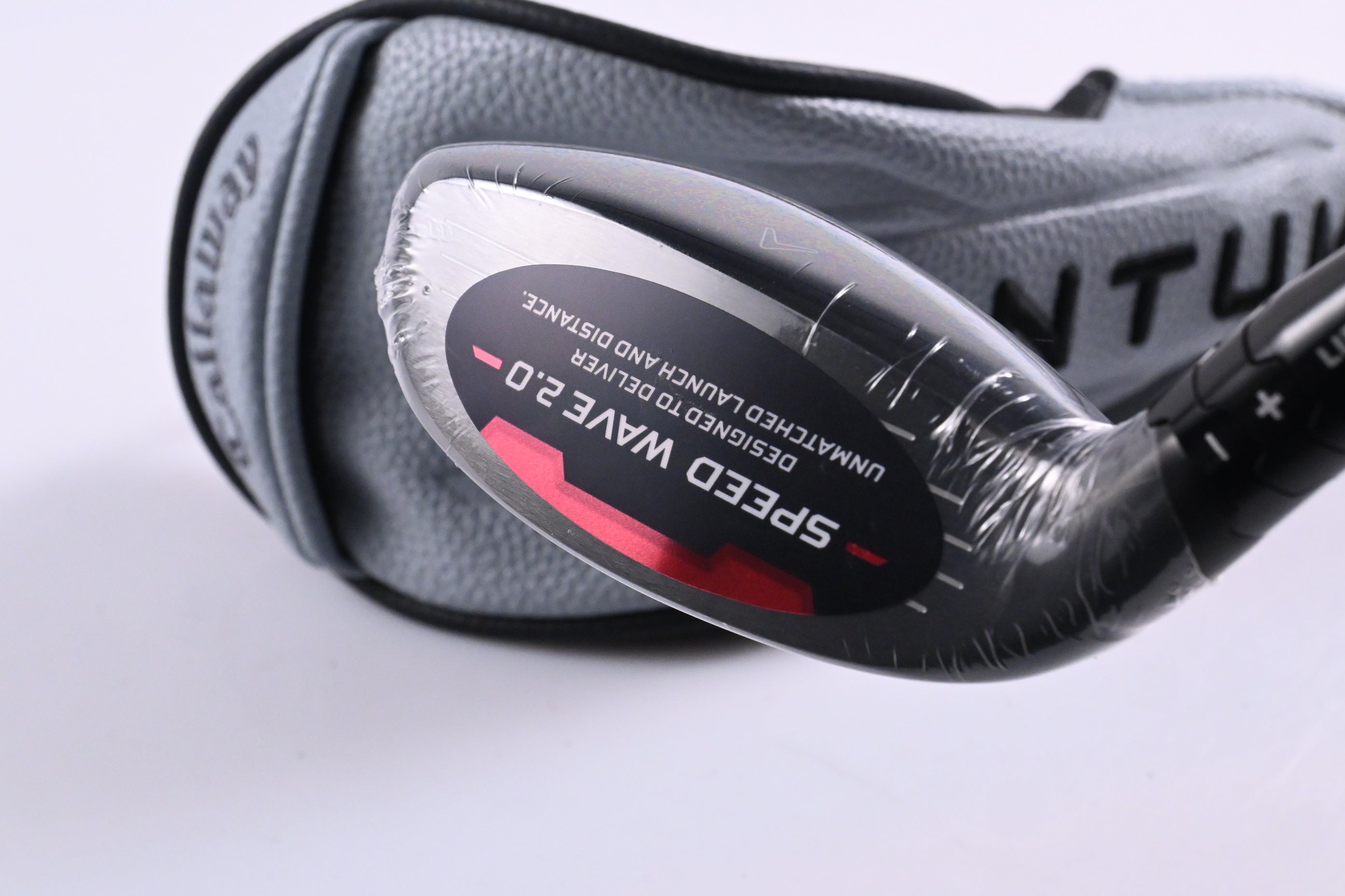 Callaway Quantum Max OS #4 Hybrid / 20 Degree / Regular Flex Denali Frost Silver