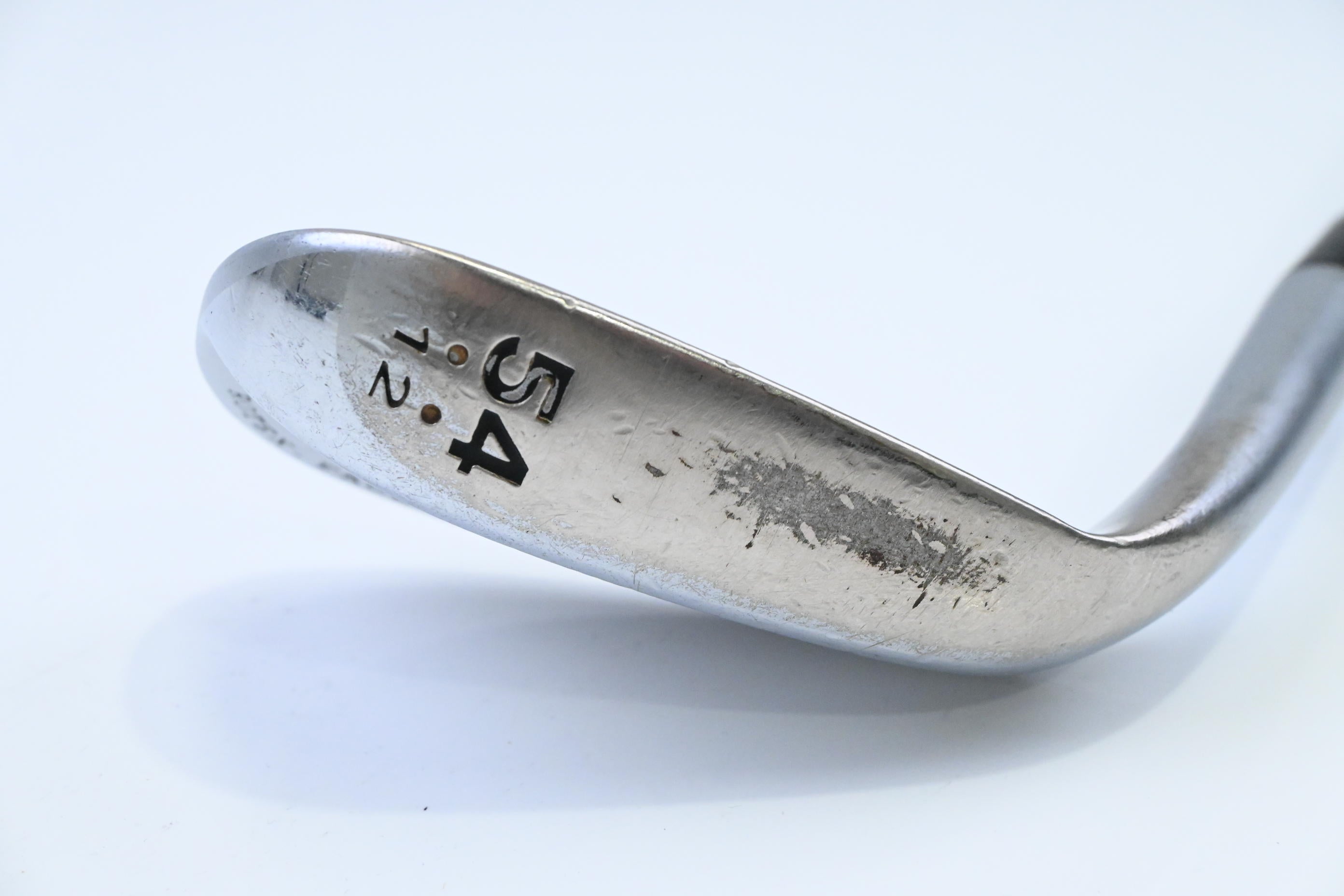 Cleveland 588 RTX Sand Wedge / 54 Degree / Wedge Flex Dynamic Gold Shaft