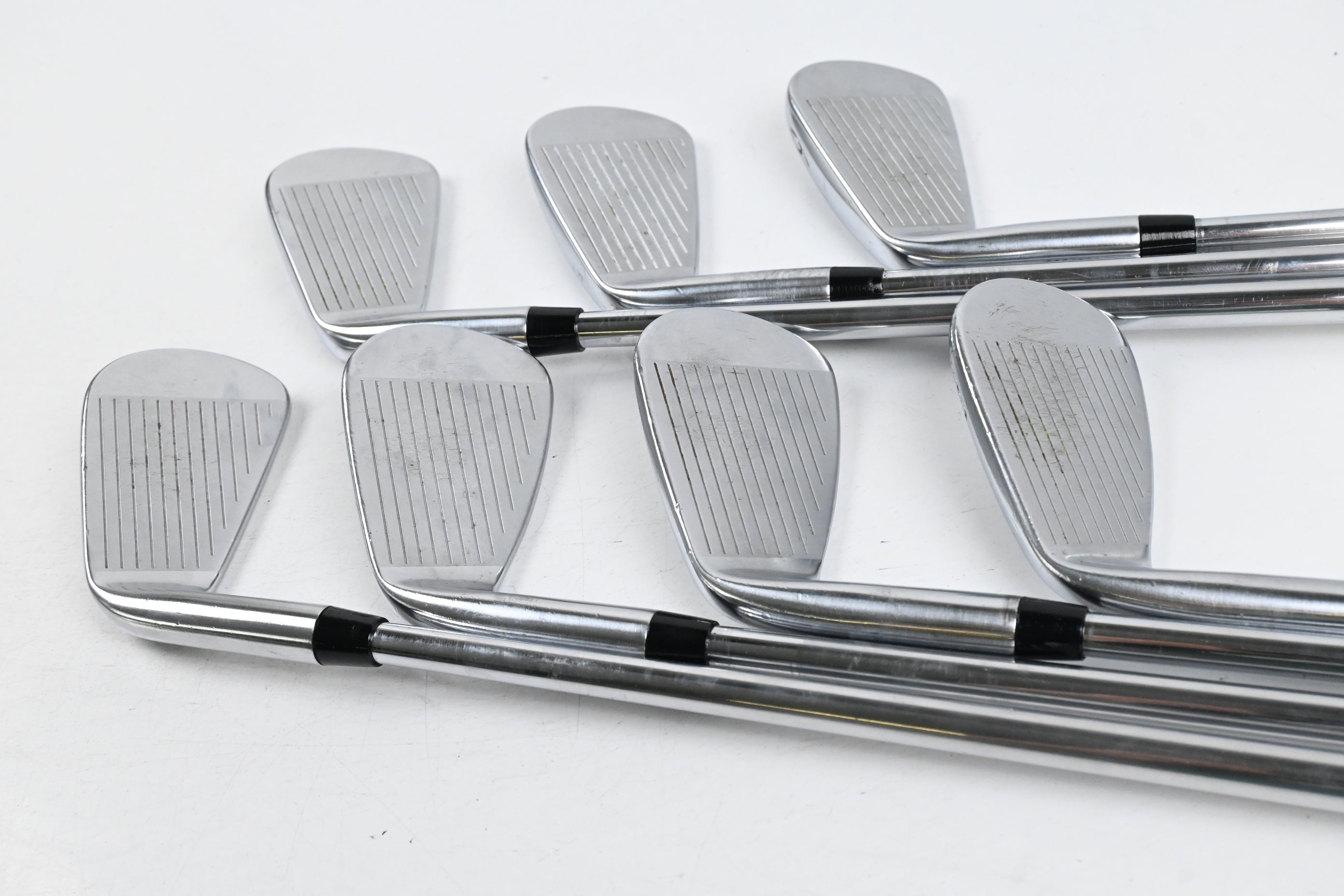 Titleist T100 2019 Irons / 4-PW / Regular+ Flex Project X Rifle Shafts