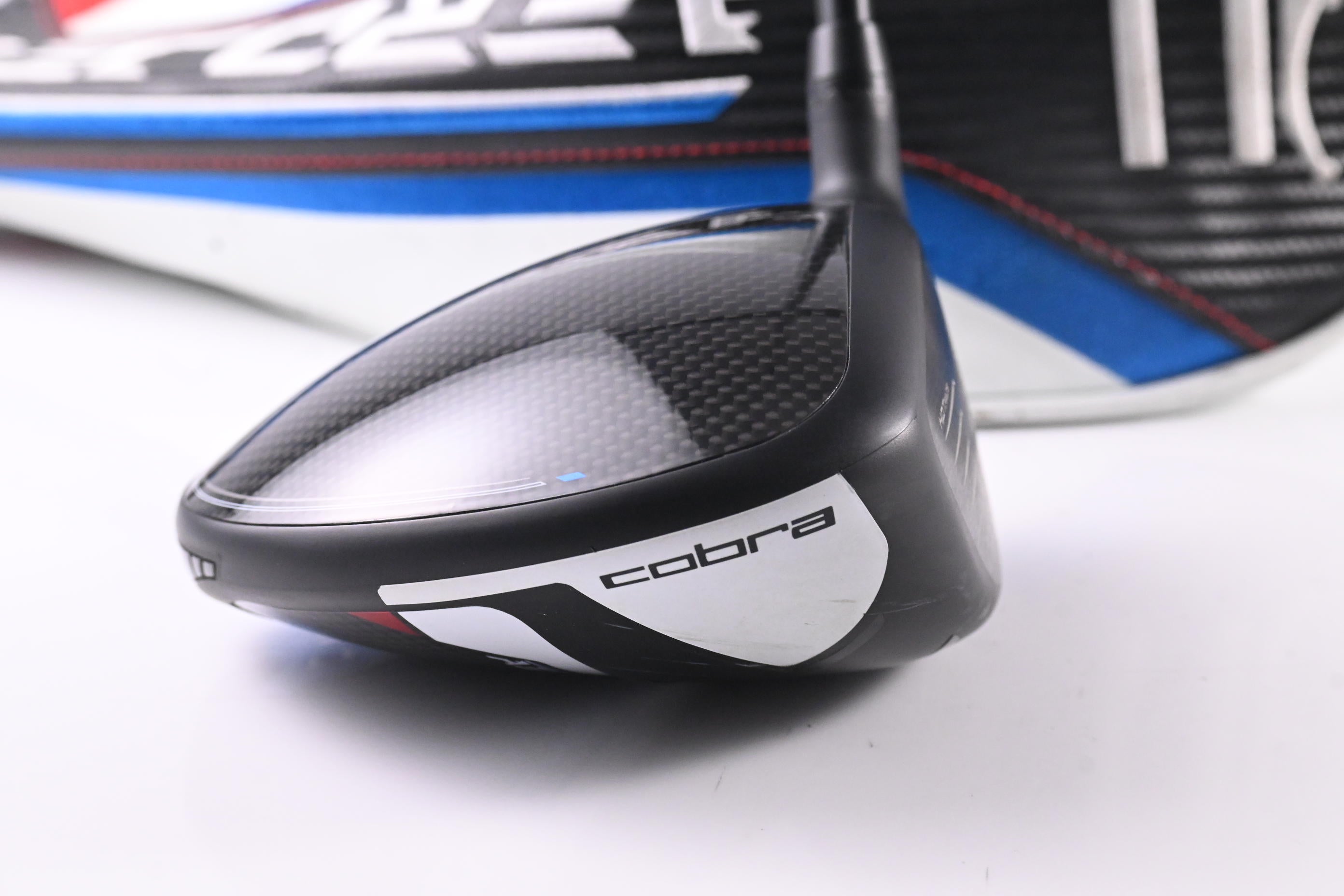 Cobra Aerojet Driver / 10.5 Degree / Regular Flex UST Mamiya Helium Nano Core