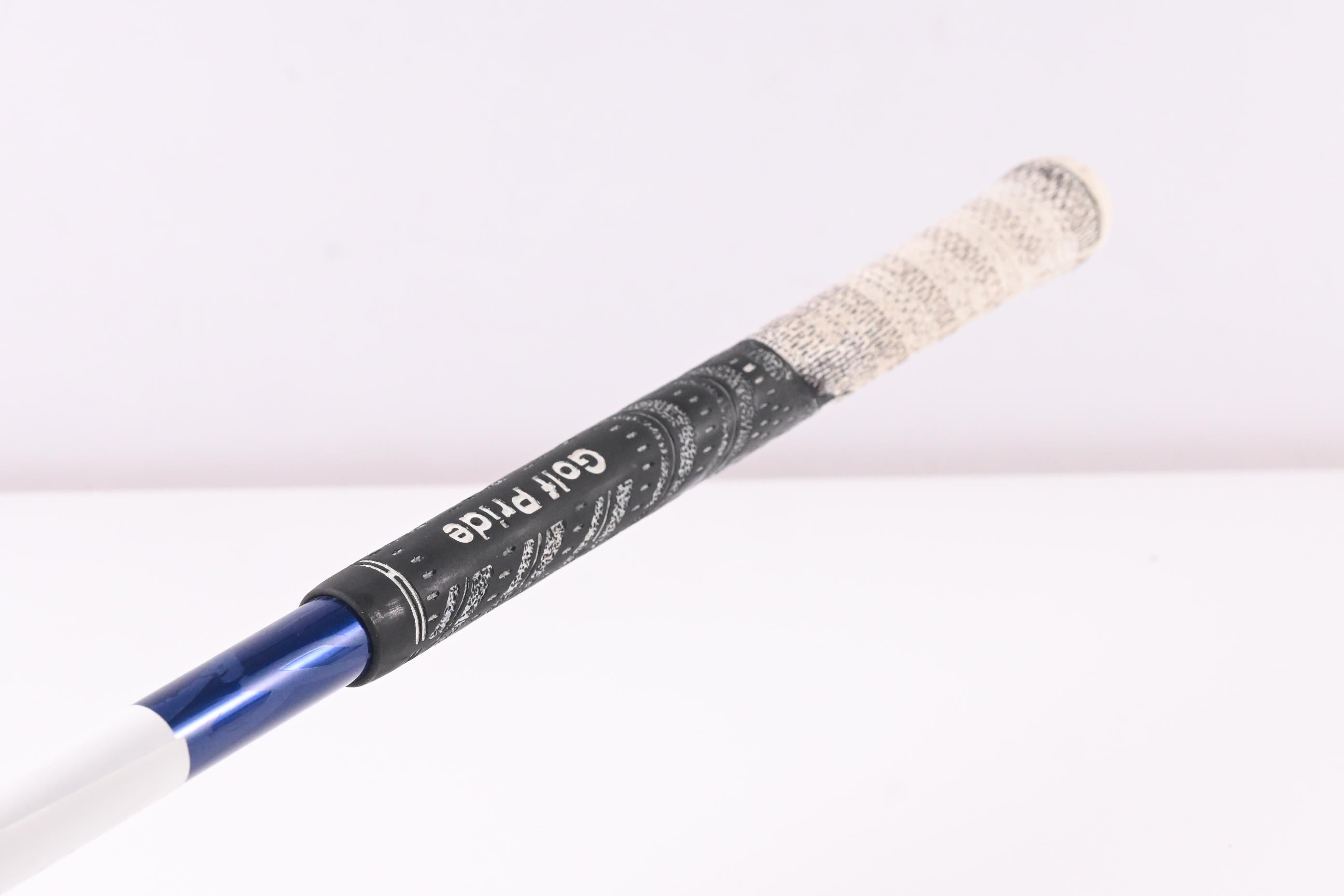 Titleist 913H #3 Hybrid / 19 Degree / Stiff Flex Project X -HD2 92 Shaft