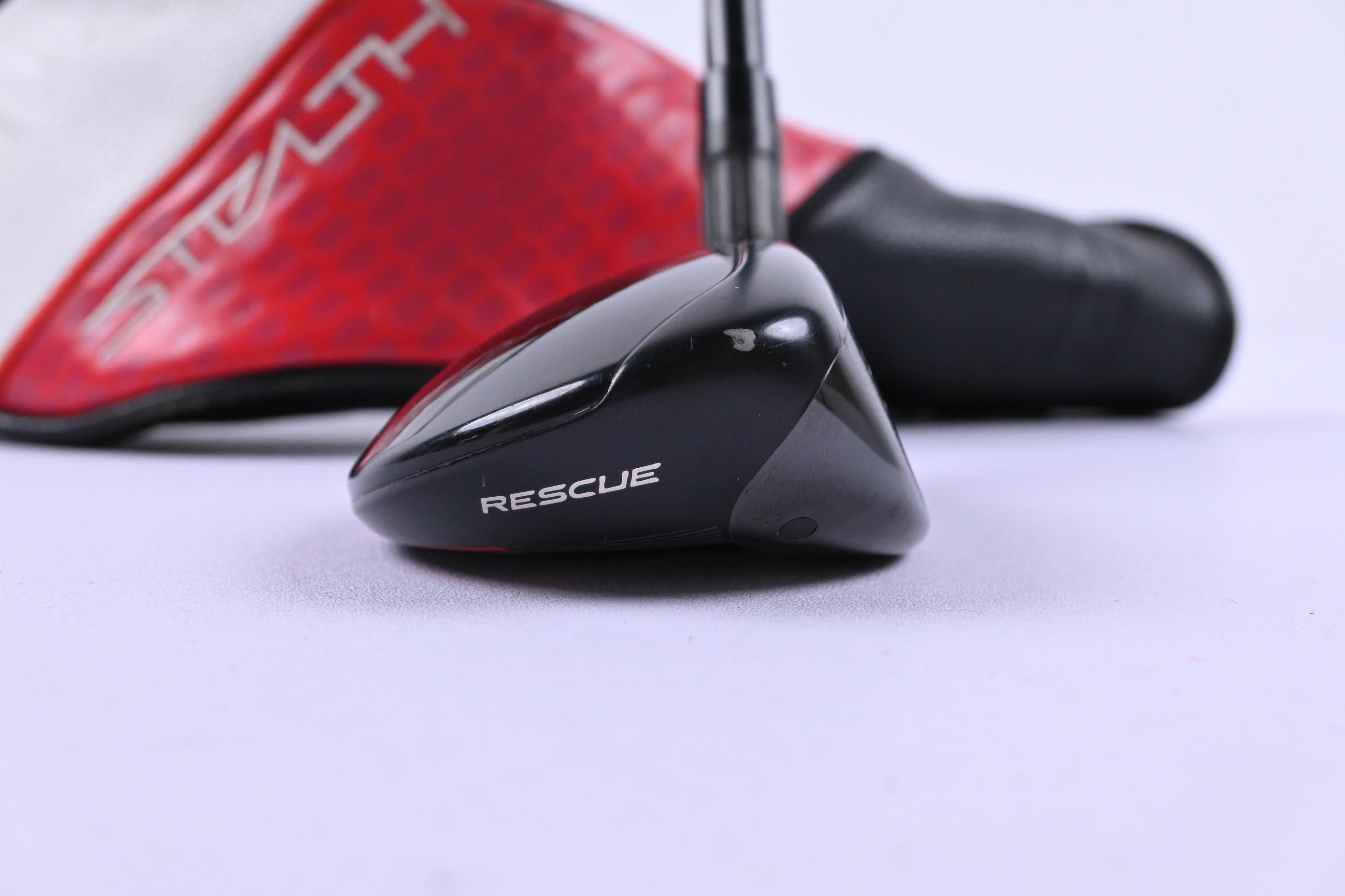 Taylormade Stealth 2 #4 Hybrid / 22 Degree / Regular Flex Fujikura Ventus TR Red