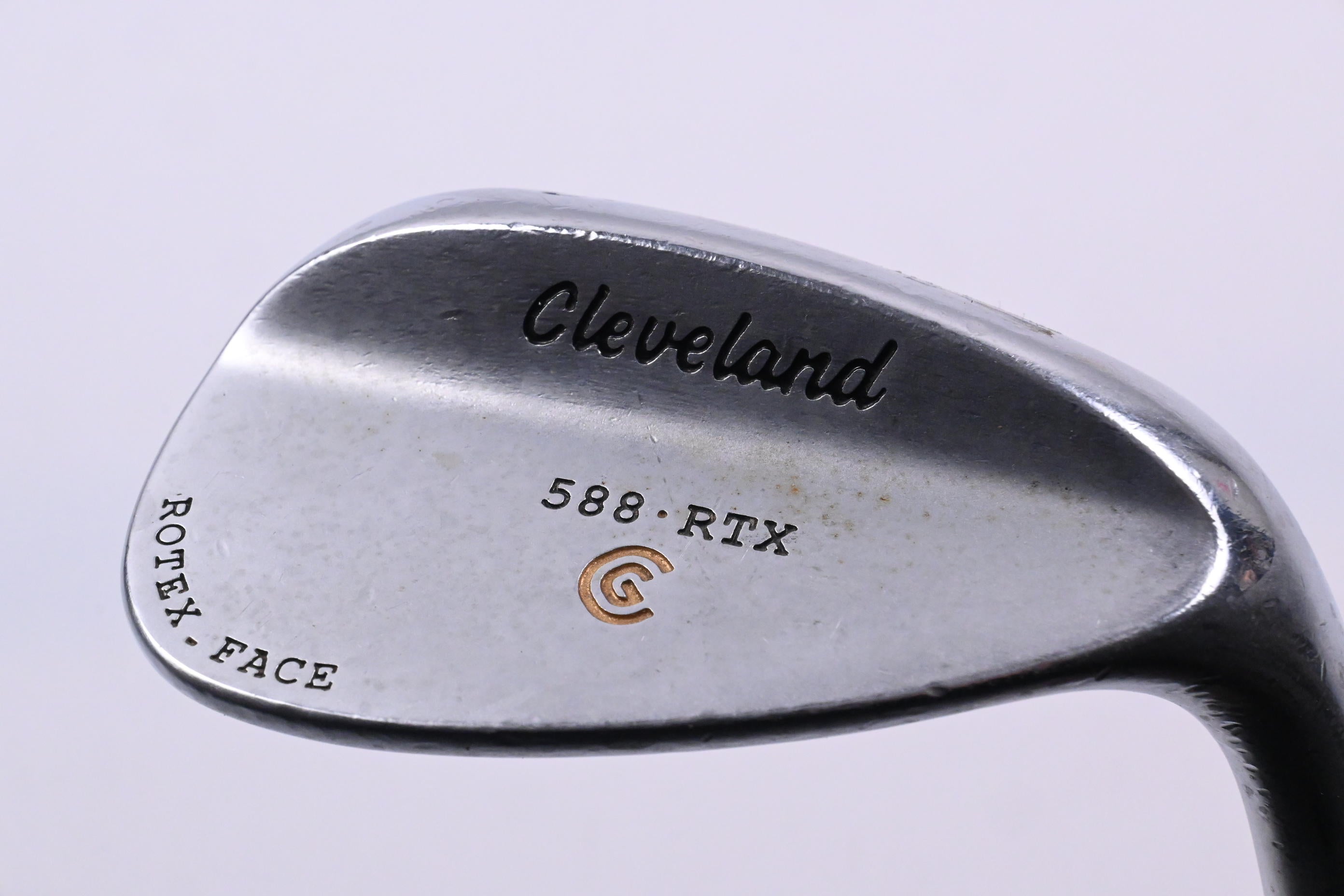 Cleveland 588 RTX Sand Wedge / 56 Degree / Wedge Flex Dynamic Gold Shaft