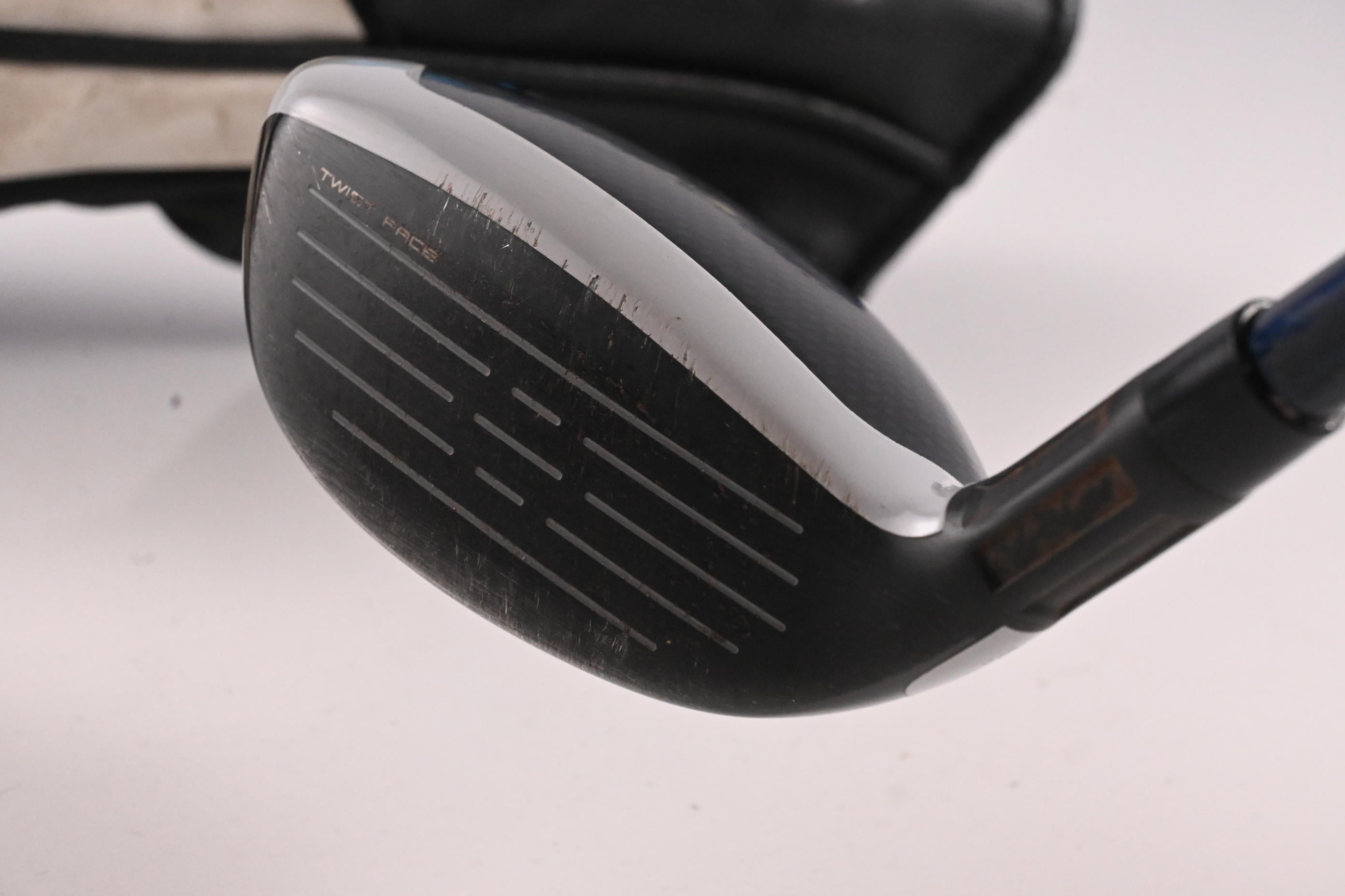 Taylormade SIM2 Max #3 Hybrid / 19 Degree / Stiff Flex Ventus Blue 7 Shaft