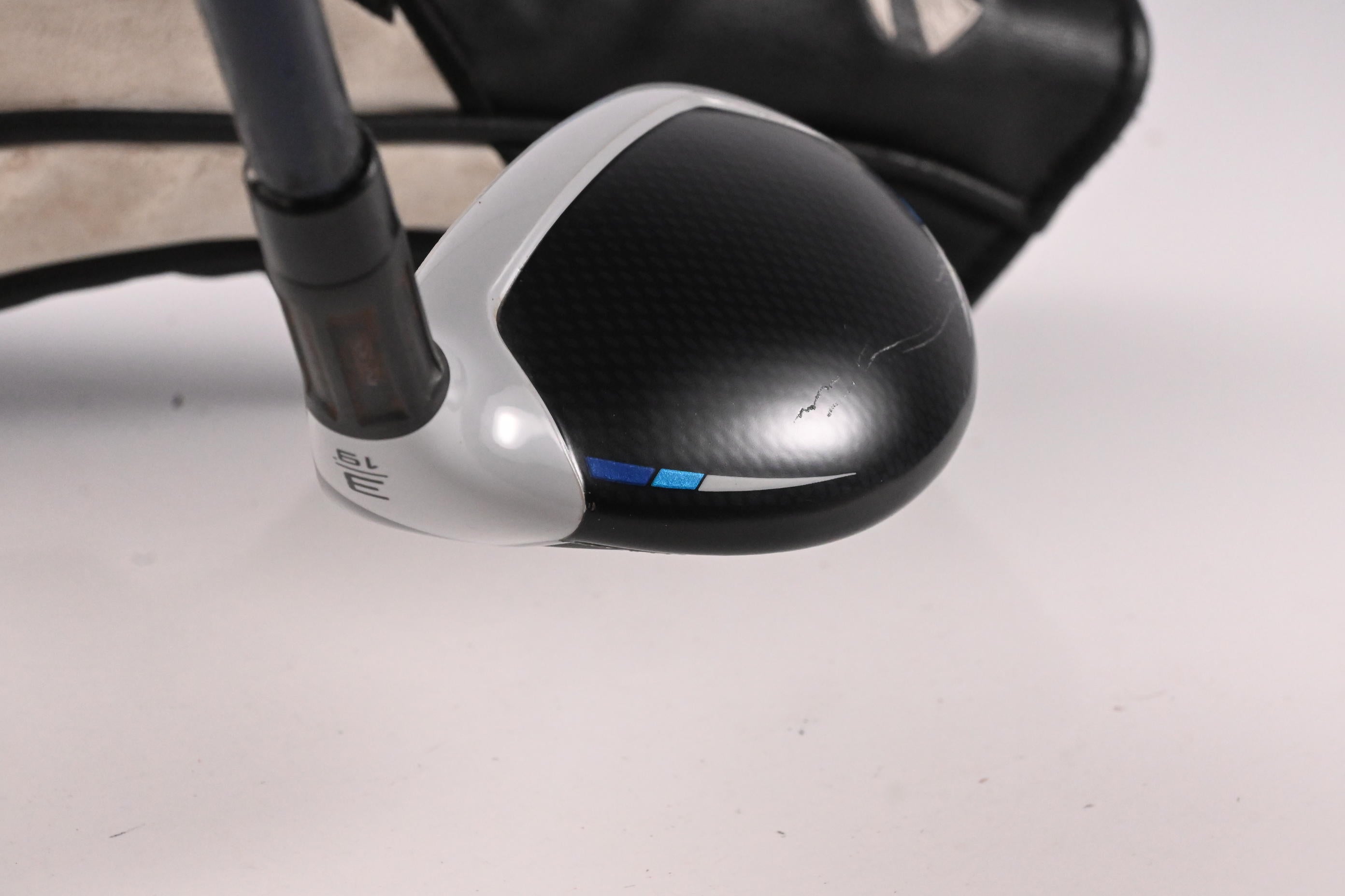 Taylormade SIM2 Max #3 Hybrid / 19 Degree / Stiff Flex Ventus Blue 7 Shaft