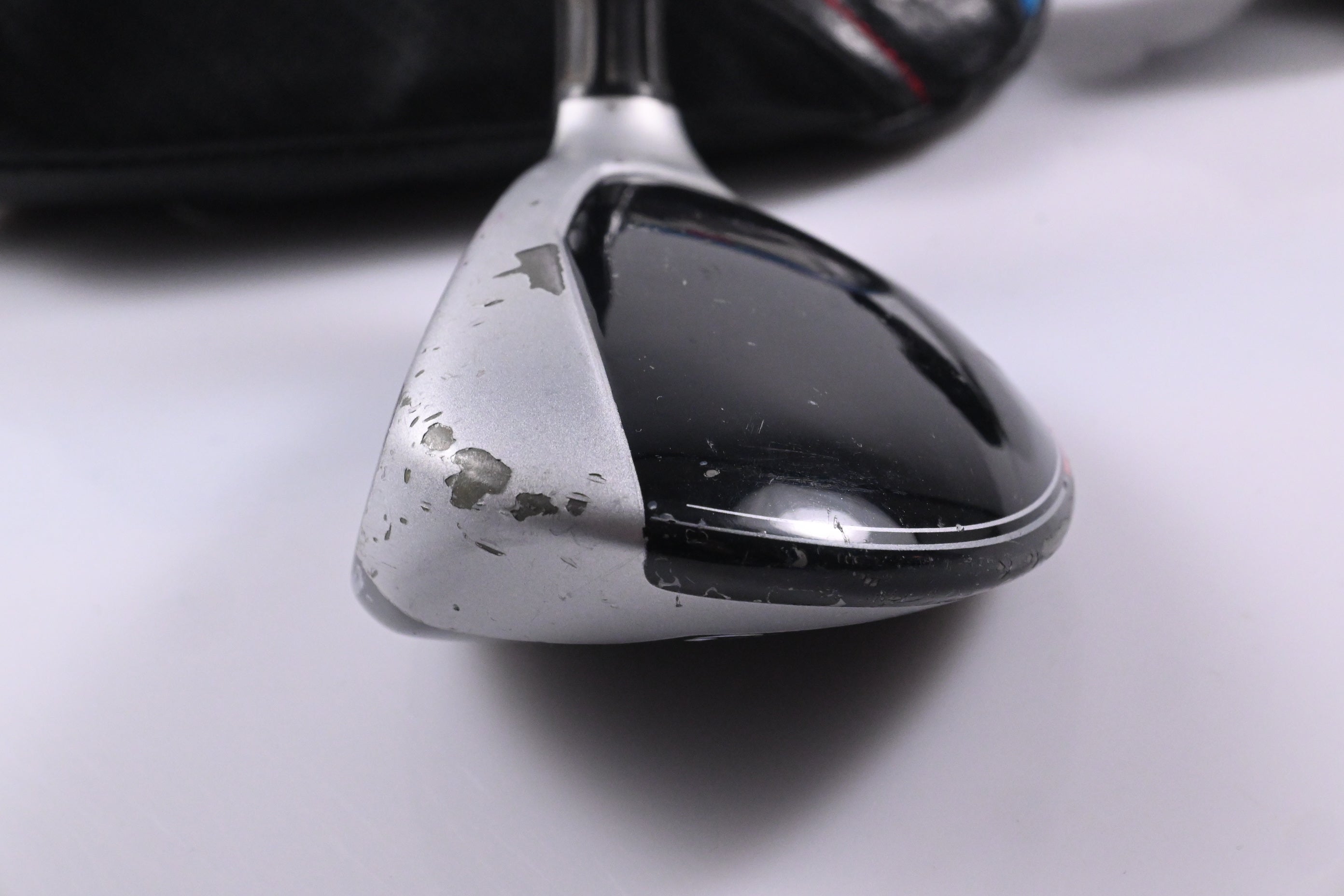 Left Hand Taylormade M4 #4 Hybrid / 22 Degree / Senior Flex Fujikura Atmos Red 5