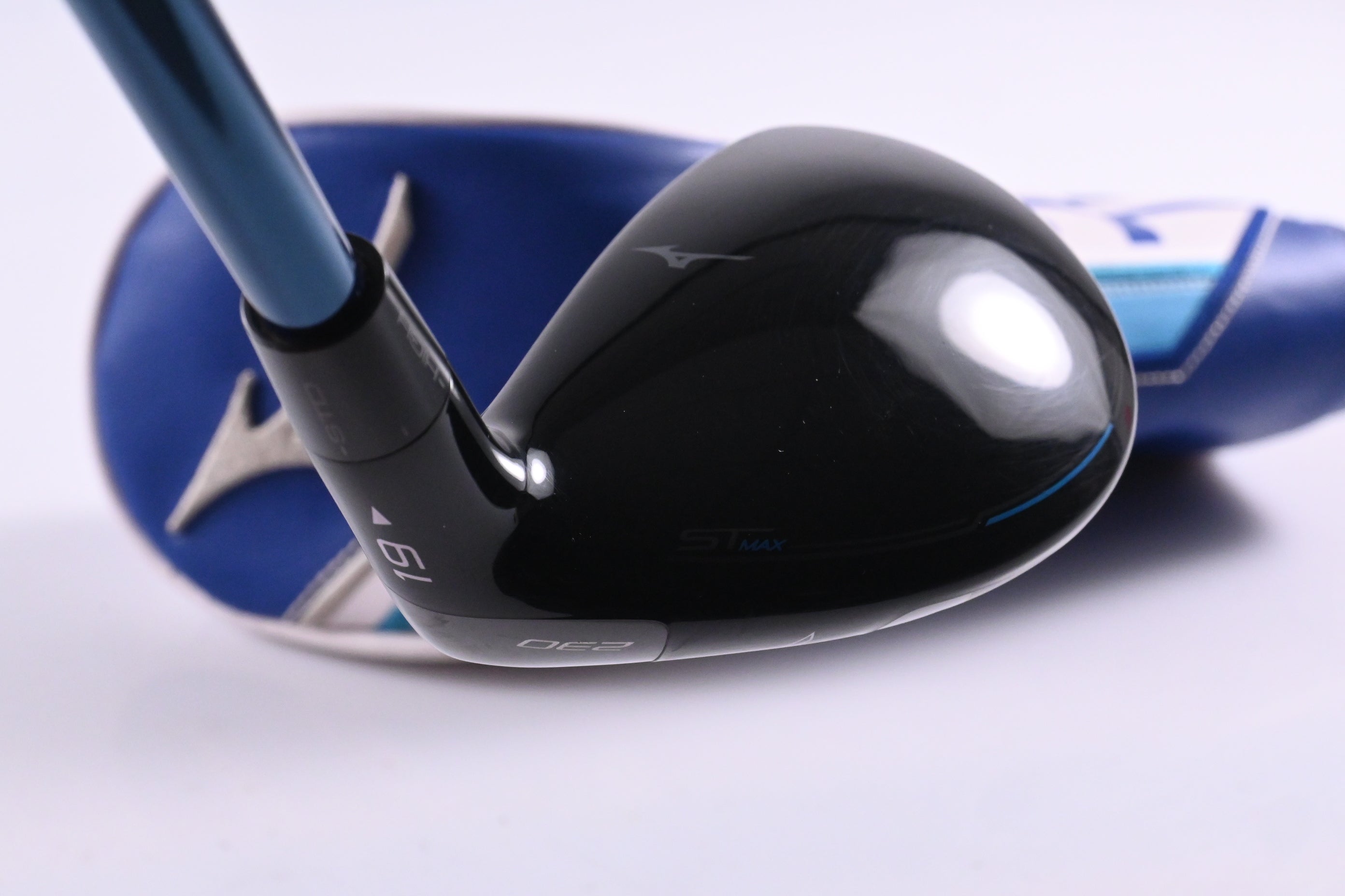 Mizuno ST-Max 230 #3 Hybrid / 19 Degree / Regular Flex UST LINQ 75 Shaft